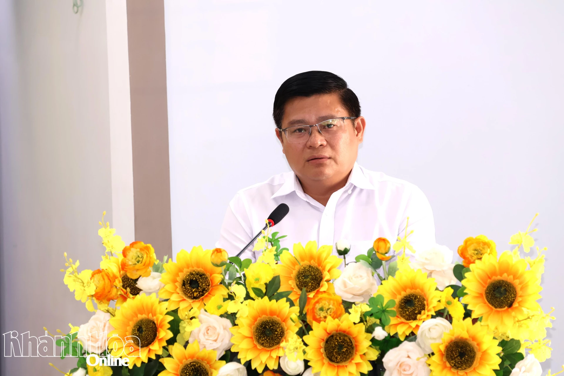 Ông Nguyễn Đức Tân, Phó Chánh Văn phòng Đoàn ĐBQH và HĐND tỉnh