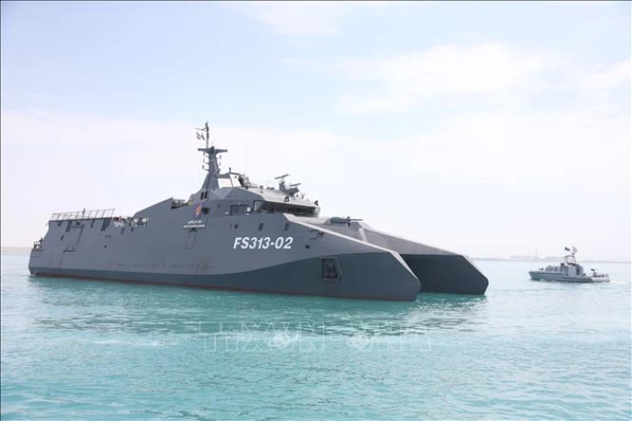 Xung đột tại Trung Đông: Iran tuyên bố kiểm soát hoàn toàn eo biển Hormuz