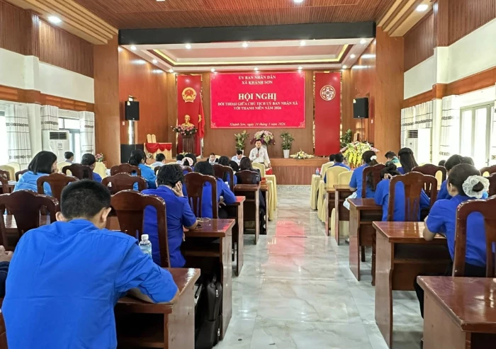 UBND xã Khánh Sơn tổ chức hội nghị đối thoại giữa lãnh đạo xã với thanh niên