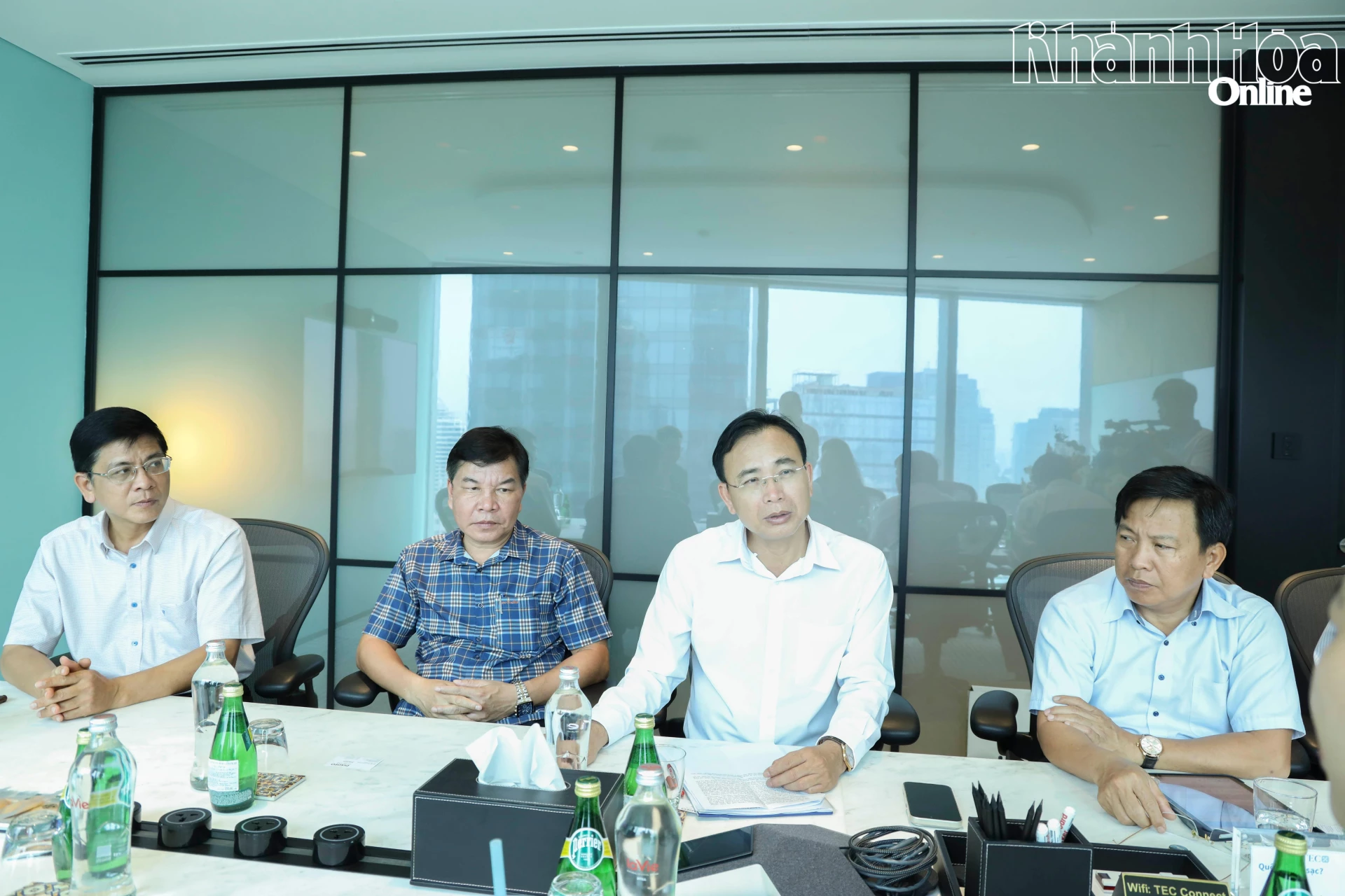 Đoàn công tác của UBND tỉnh làm việc với đại diện Công ty TNHH Diageo Việt Nam. 