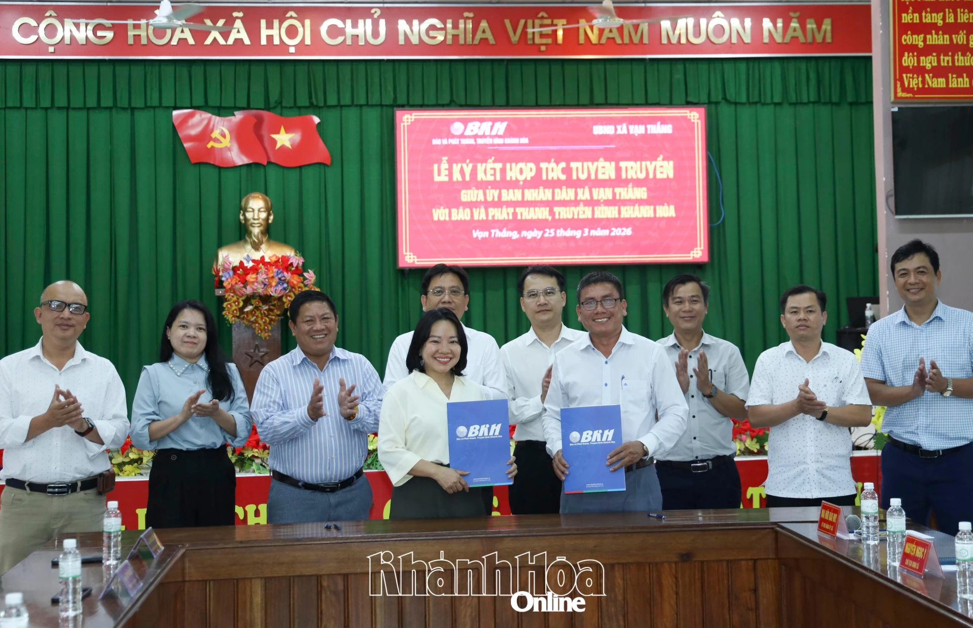 Hai đơn vị ký kết hợp tác tuyên truyền.