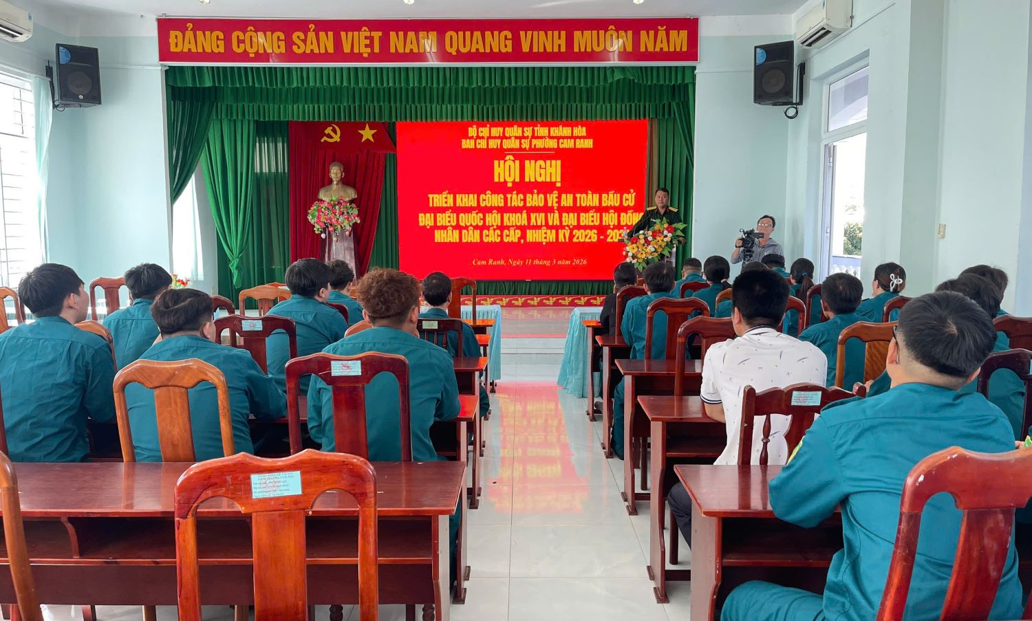 Quang cảnh hội nghị.