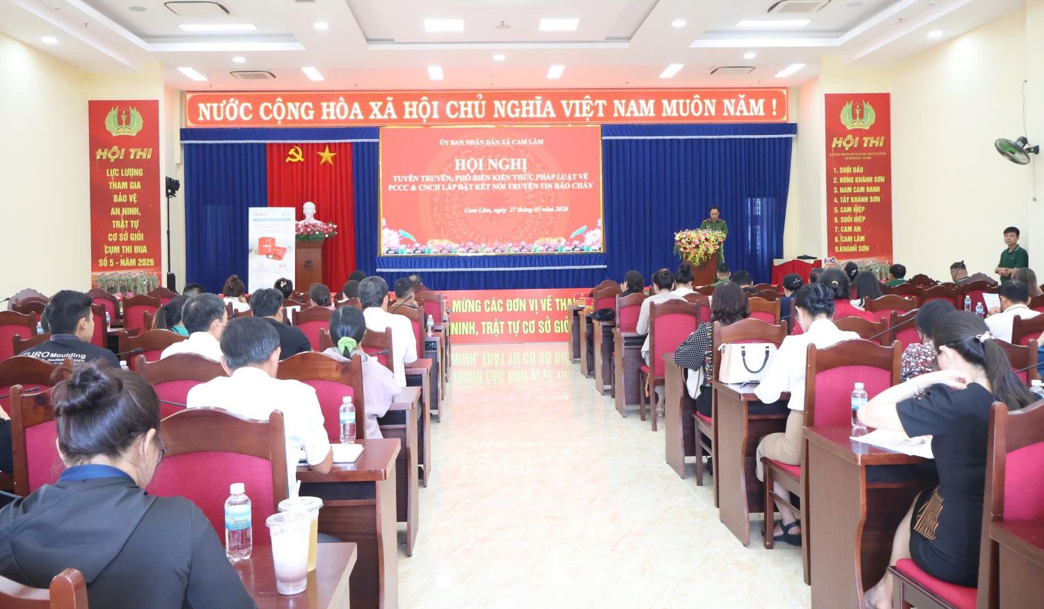 Quang cảnh hội nghị.