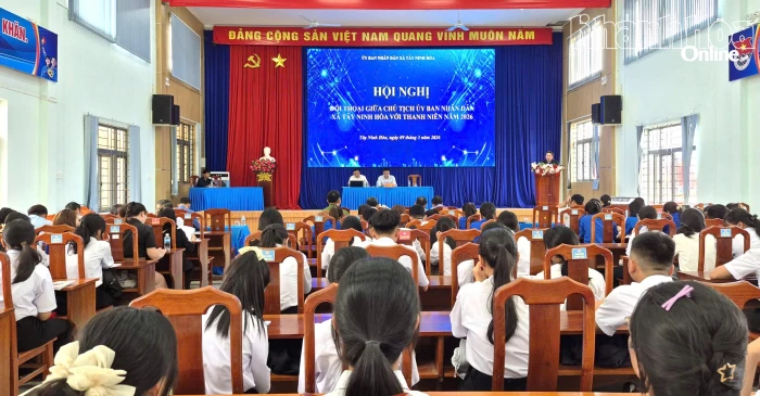 Lãnh đạo UBND xã Tây Ninh Hòa đối thoại với thanh niên năm 2026