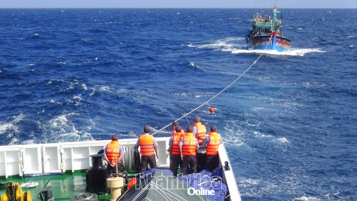 Chi đội Kiểm ngư số 4: Đồng hành hỗ trợ ngư dân vươn khơi