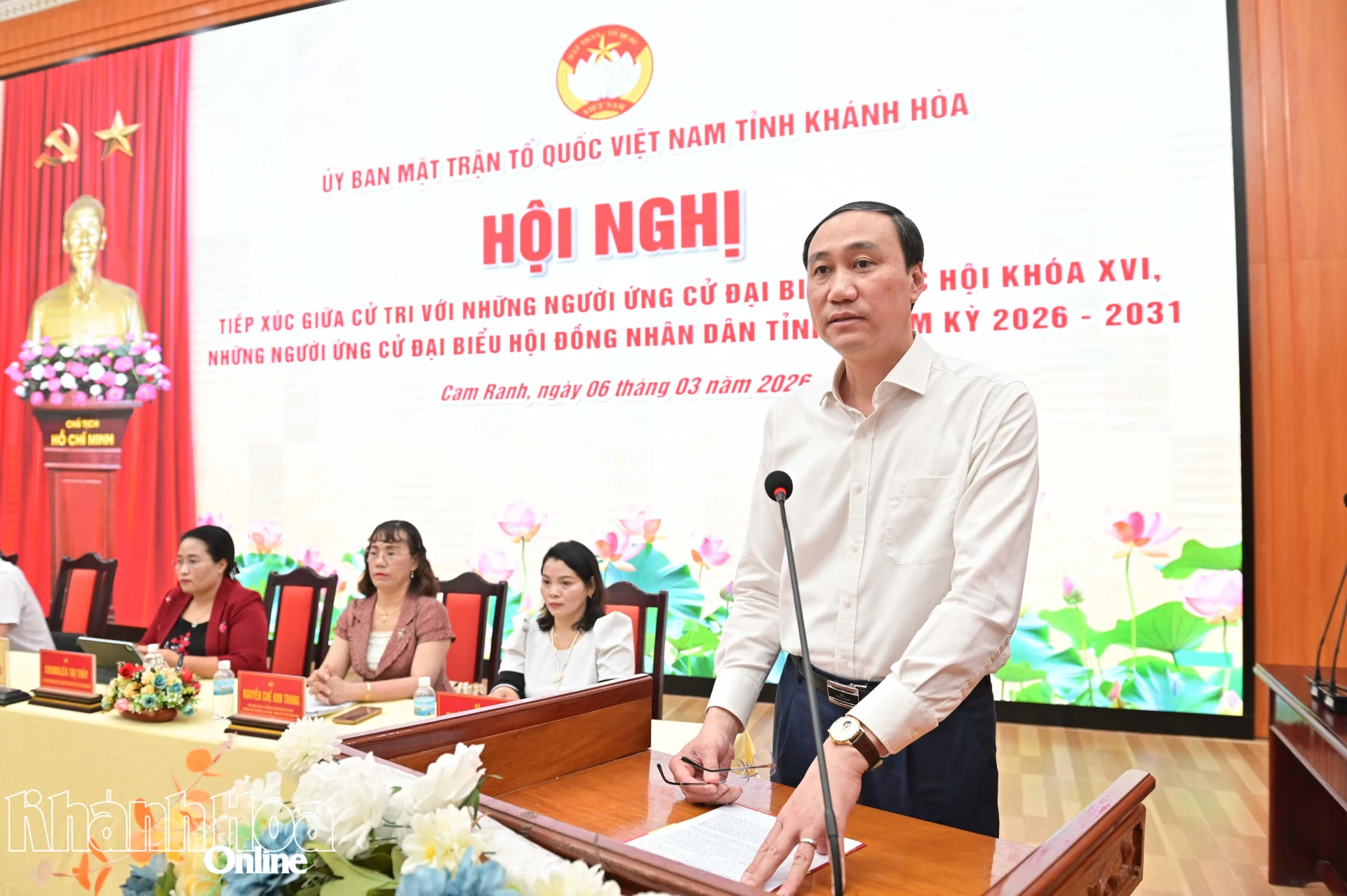 Ông Phùng Khánh Tài trình bày chương trình hành động.