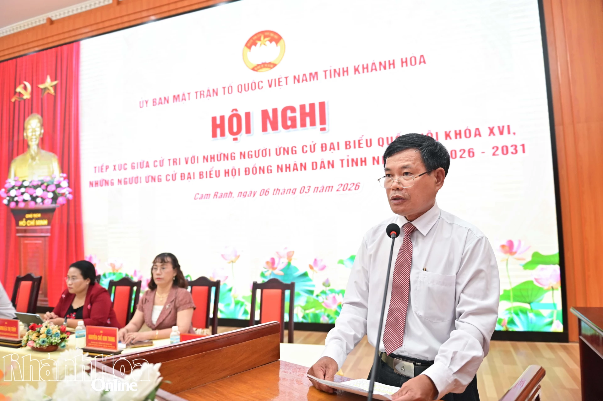 Ông Nguyễn Phước Bửu Sơn trình bày chương trình hành động.