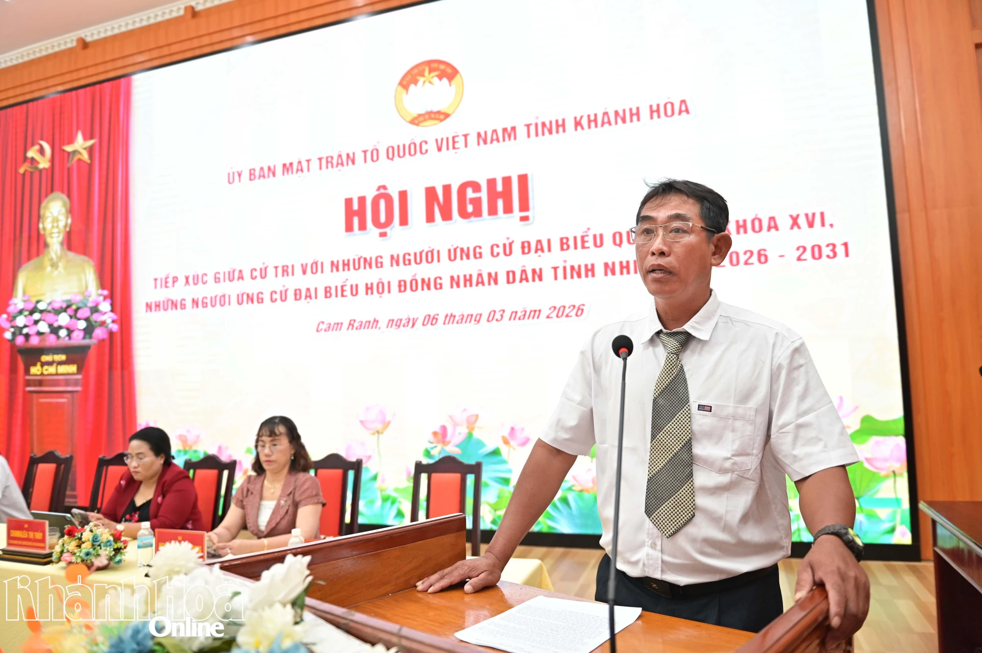 Ông Lê Xuân Tùng trình bày chương trình hành động.