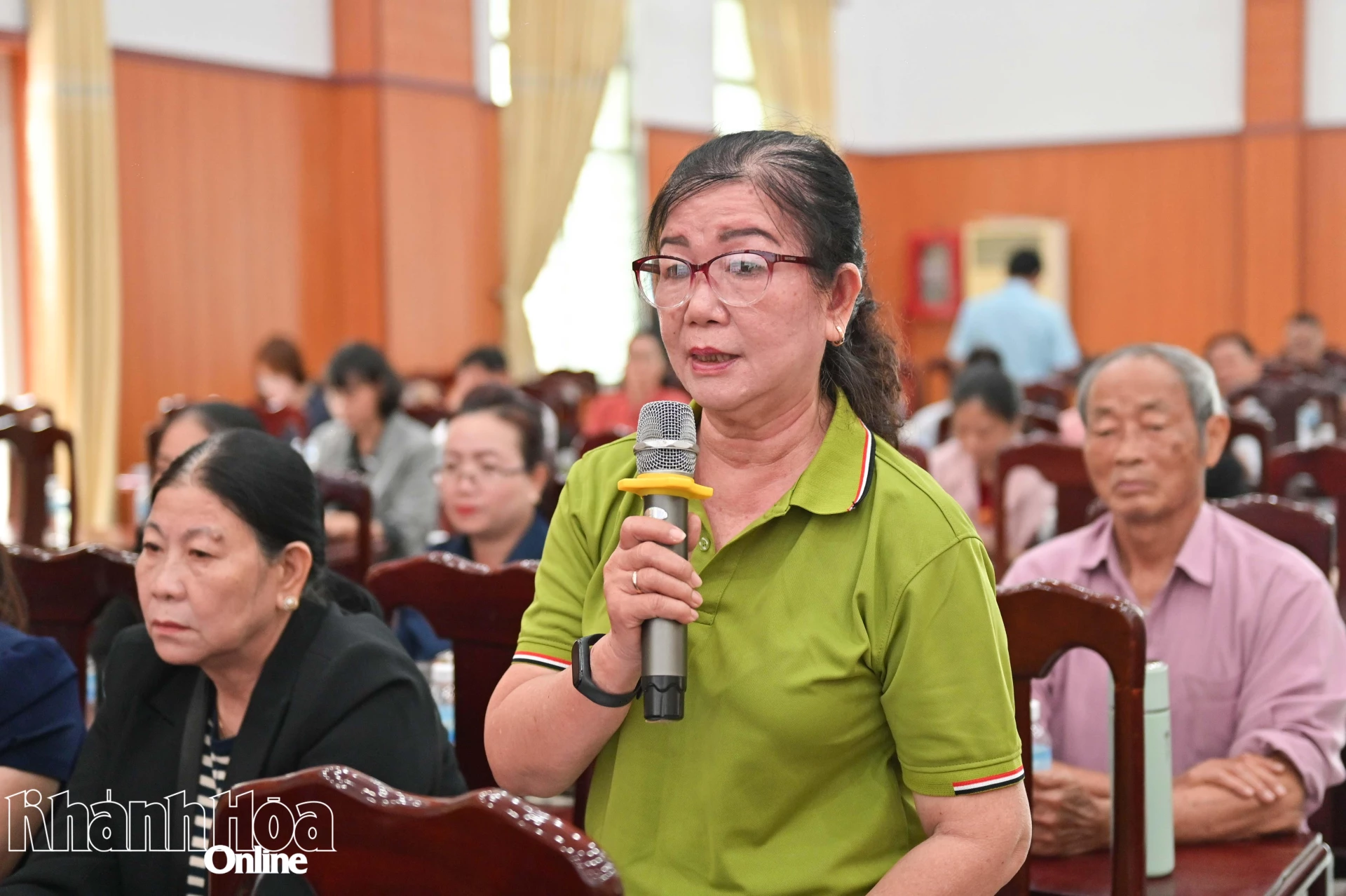 Cử tri Lê Thị Kim Hương - Tổ dân phố Lộc Thành, phường Cam Ranh gửi gắm tâm tư, nguyện vọng đến những người ứng cử.