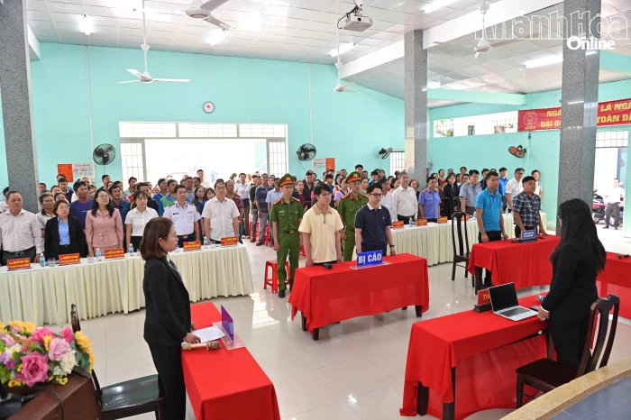 Phiên tòa giả định tuyên truyền chống khai thác IUU cho ngư dân