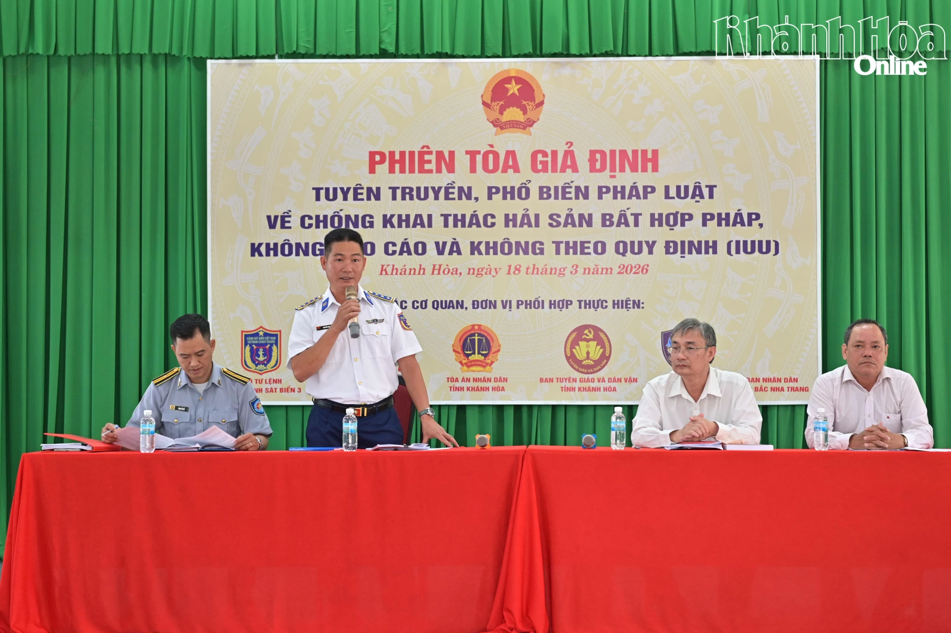 Giải đáp các thắc mắc của ngư dân liên quan đến chống khai thác IUU.