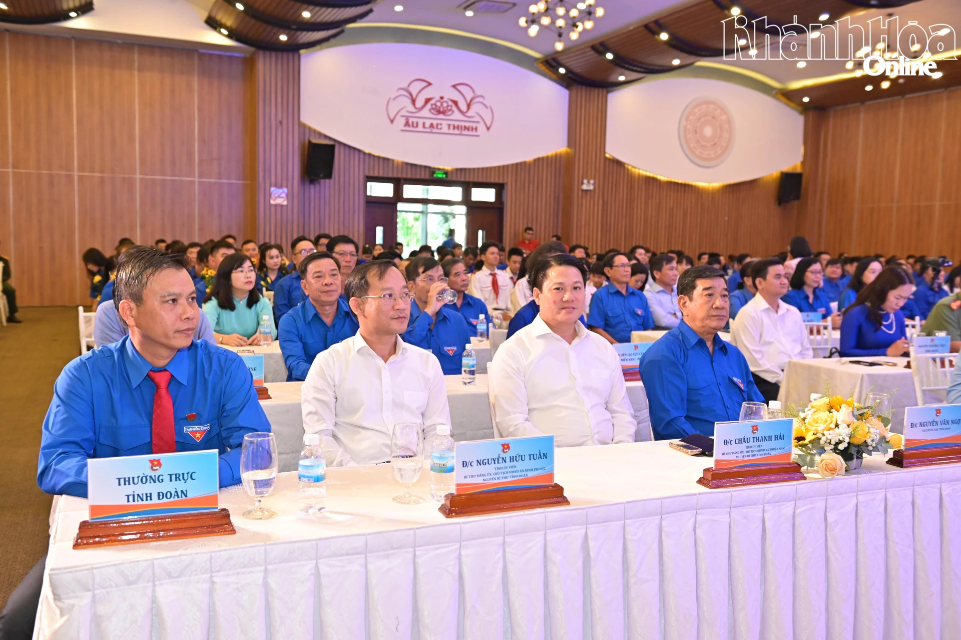 Các đại biểu dự lễ kỷ niệm.