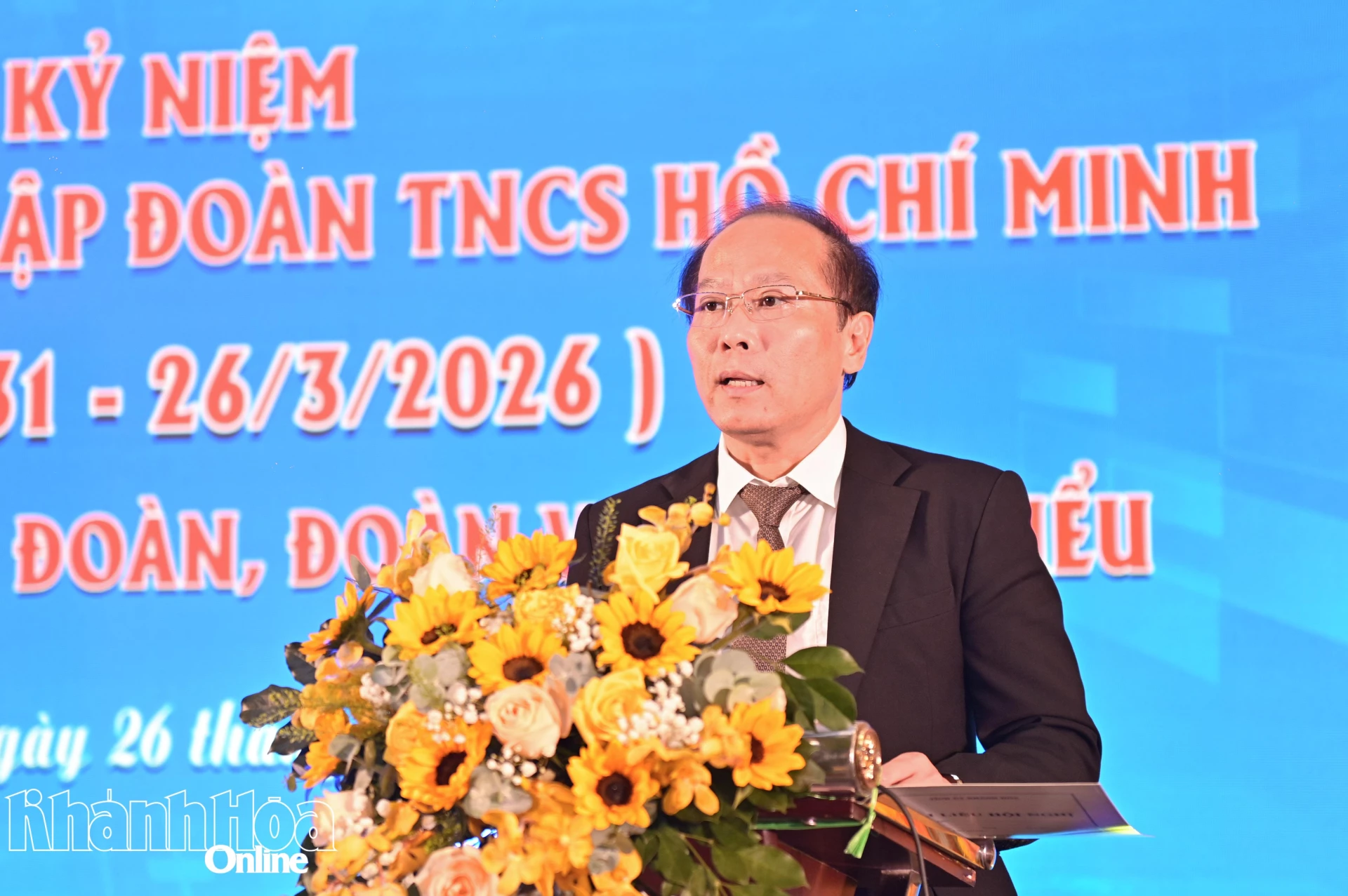 Đồng chí Nguyễn Khắc Hà phát biểu chúc mừng tại lễ kỷ niệm.