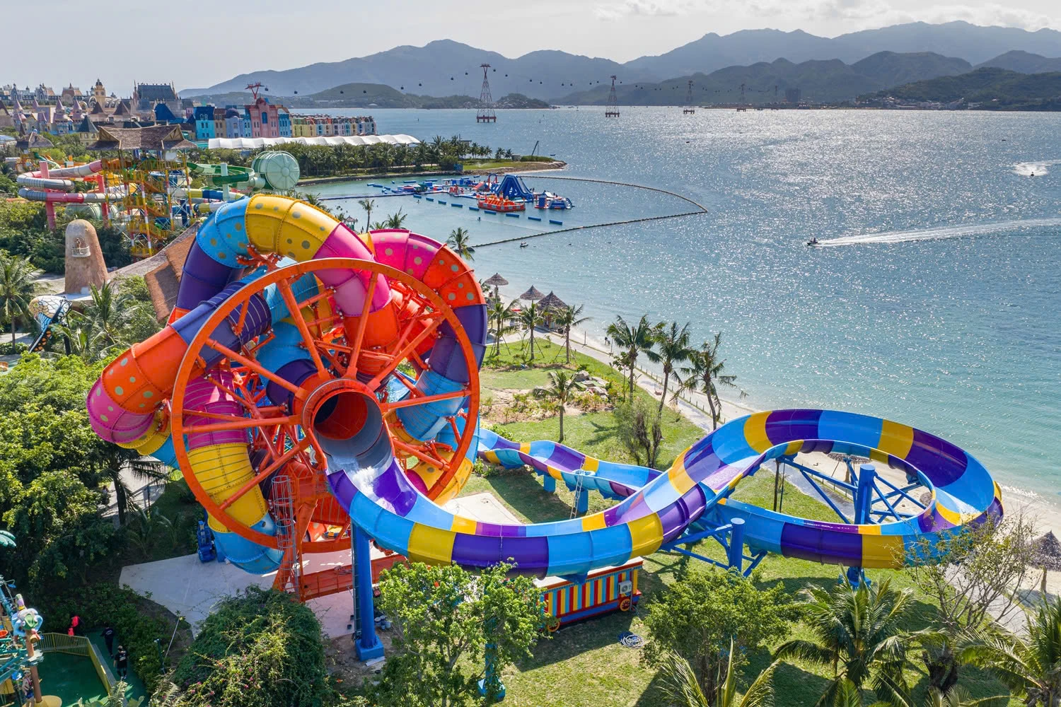 VinWonders Nha Trang sở hữu các trò chơi đẳng cấp thế giới lần đầu xuất hiện tại Việt Nam