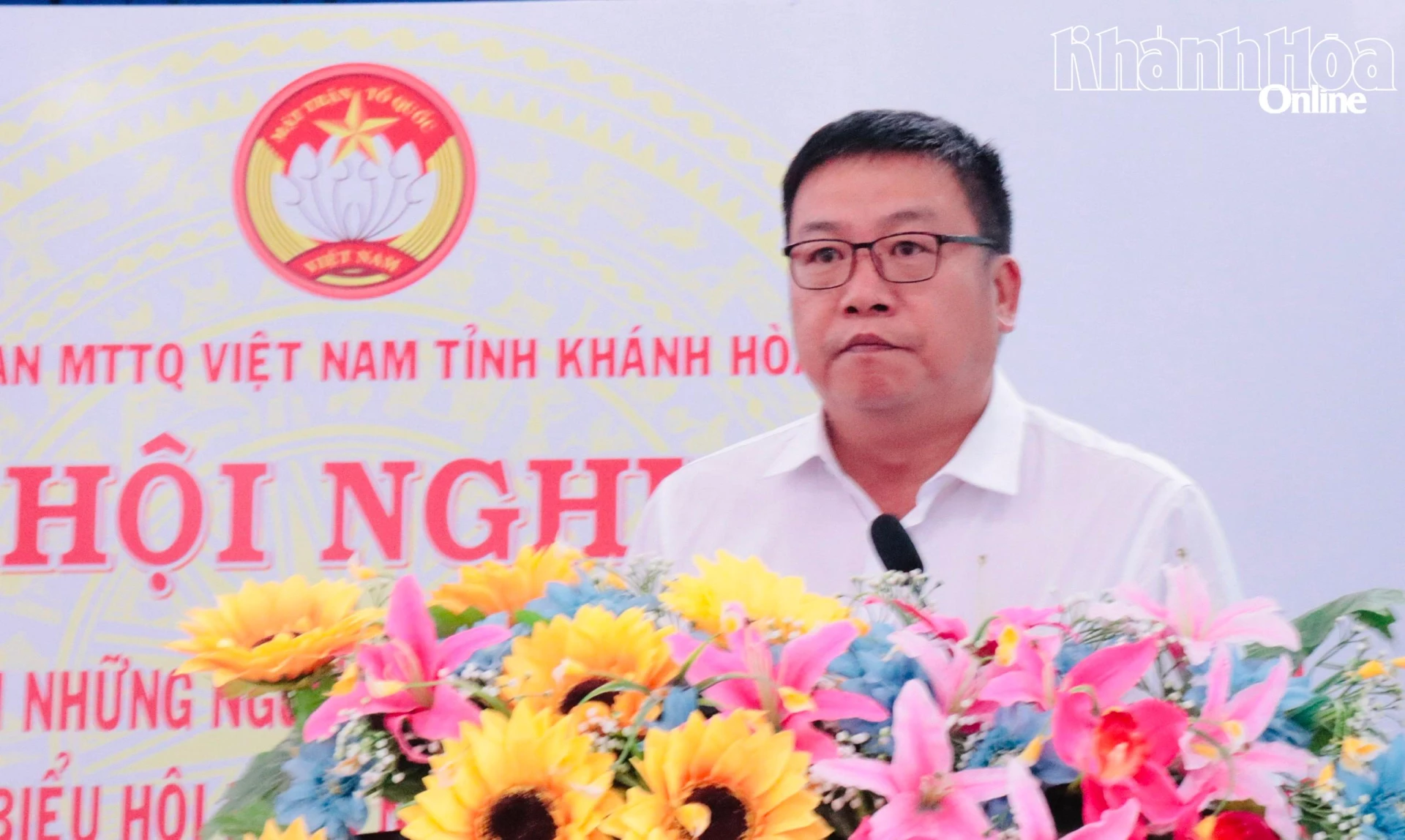 Ông Võ Hoàn Hải trả lời ý kiến của cử tri