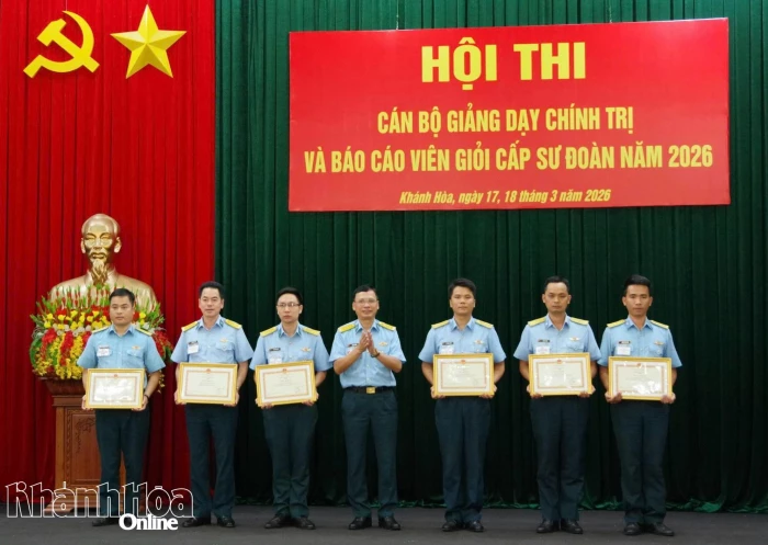 Sư đoàn Phòng không 377 tổ chức hội thi Cán bộ giảng dạy chính trị và báo cáo viên giỏi năm 2026