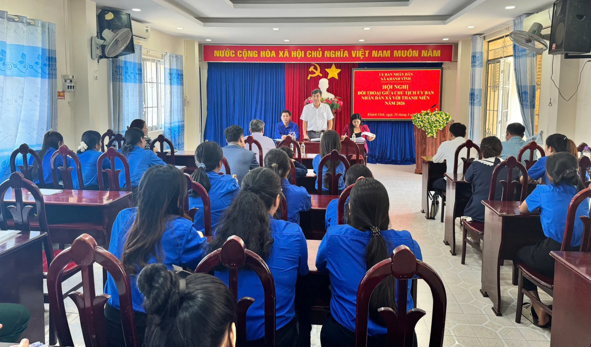 Quang cảnh hội nghị.