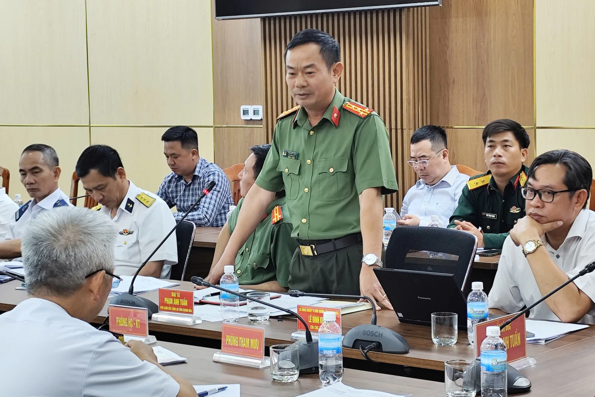 Lãnh đạo Công an tỉnh phát biểu tại hội nghị.