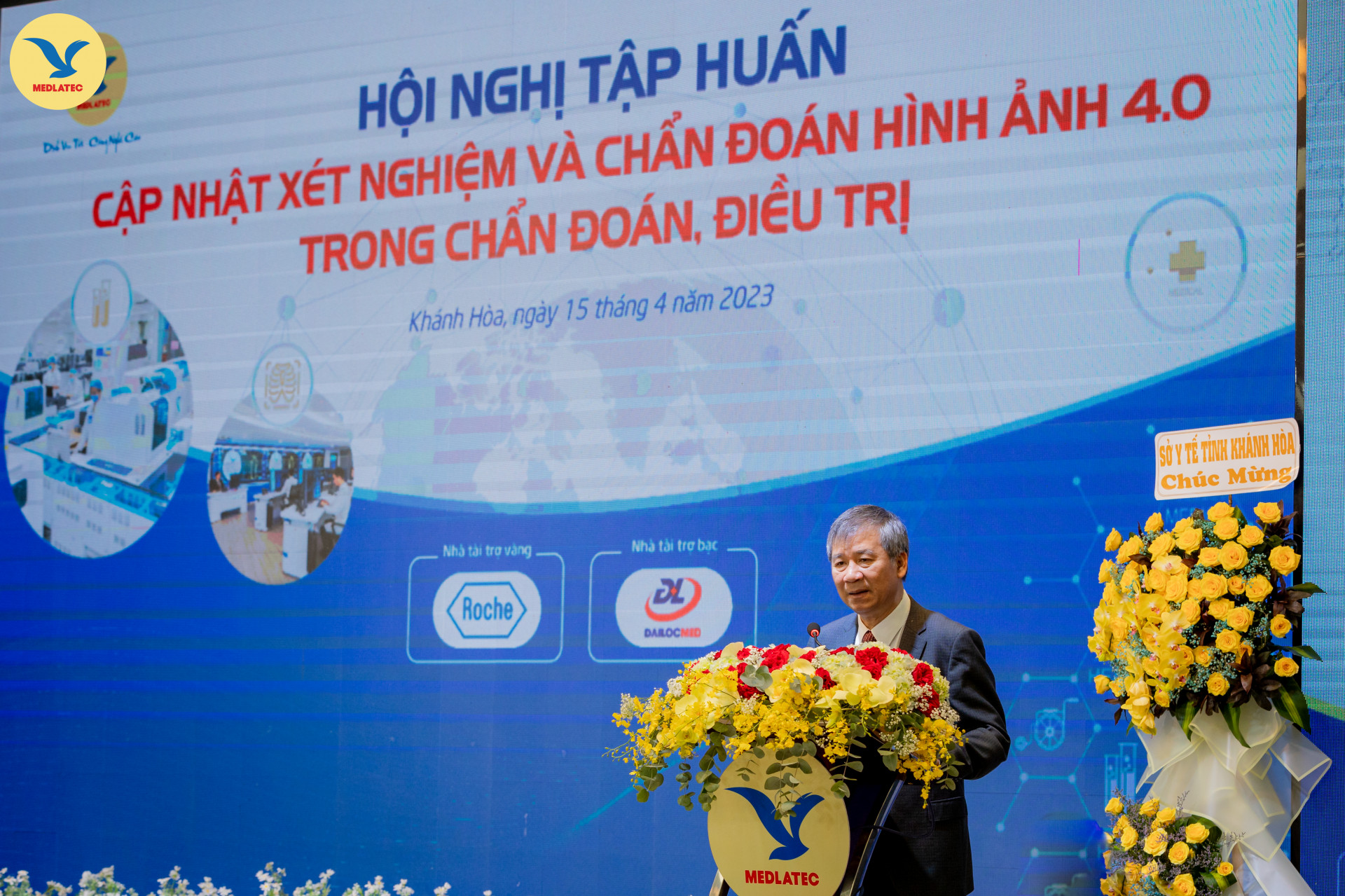 GS.AHLĐ Nguyễn Anh Trí - Chủ tịch Hội đồng cố vấn MEDLATEC GROUP phát biểu khai mạc hội nghị.