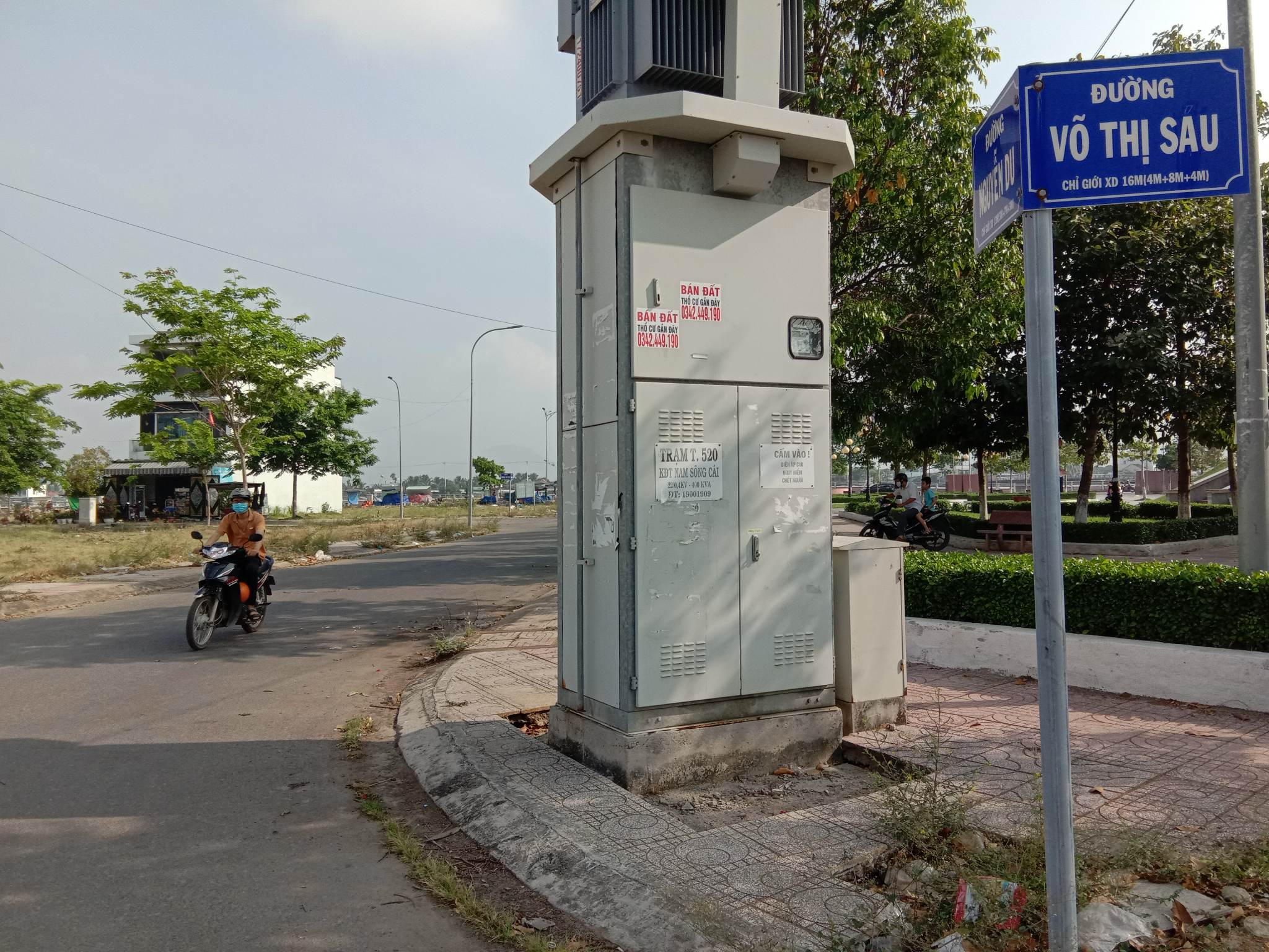 Biển tên đường bị mất dấu