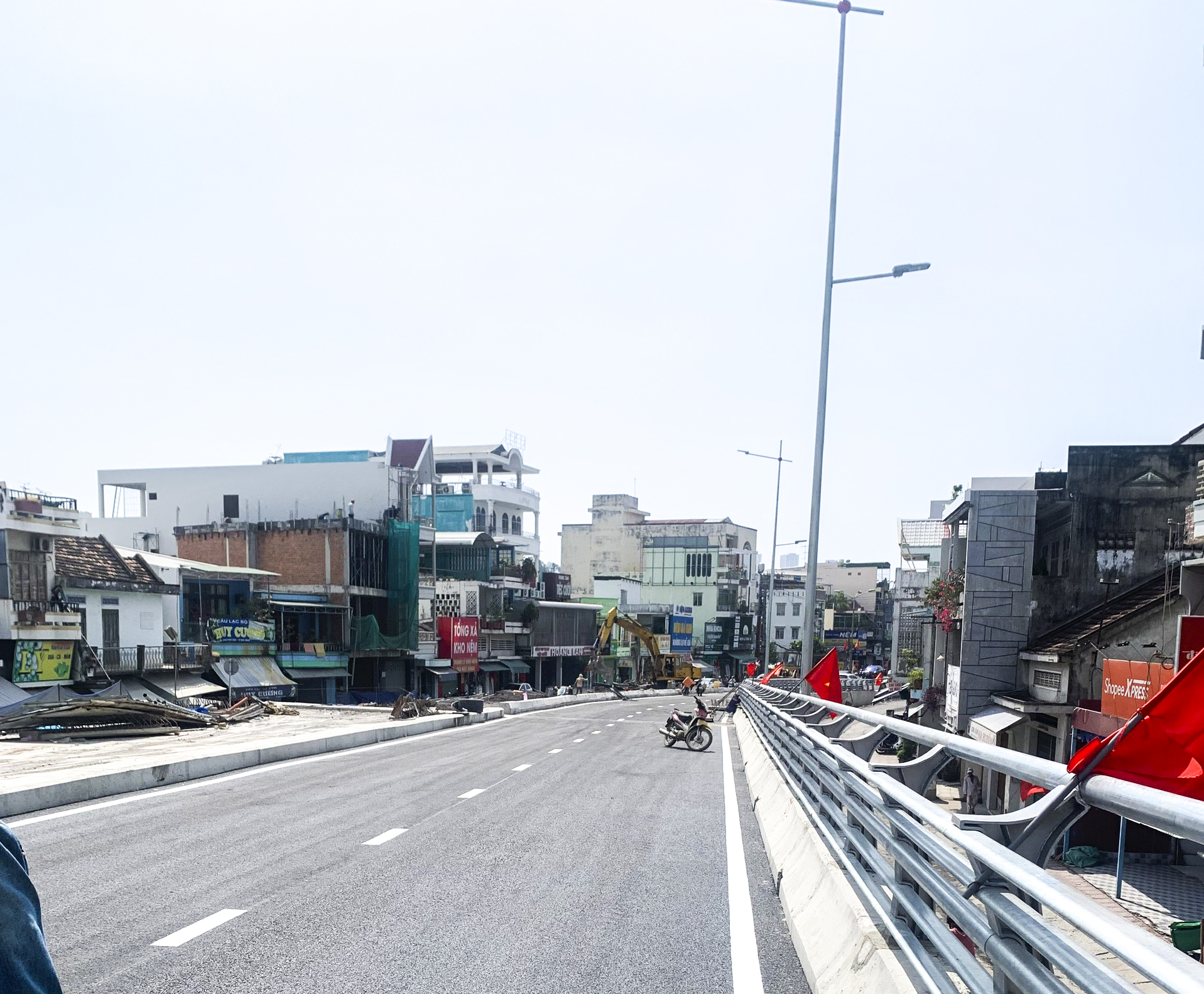 Nhánh N1 đã thi công cơ bản hoàn thành, phục vụ thông xe hướng từ Diên Khánh về Nha Trang.