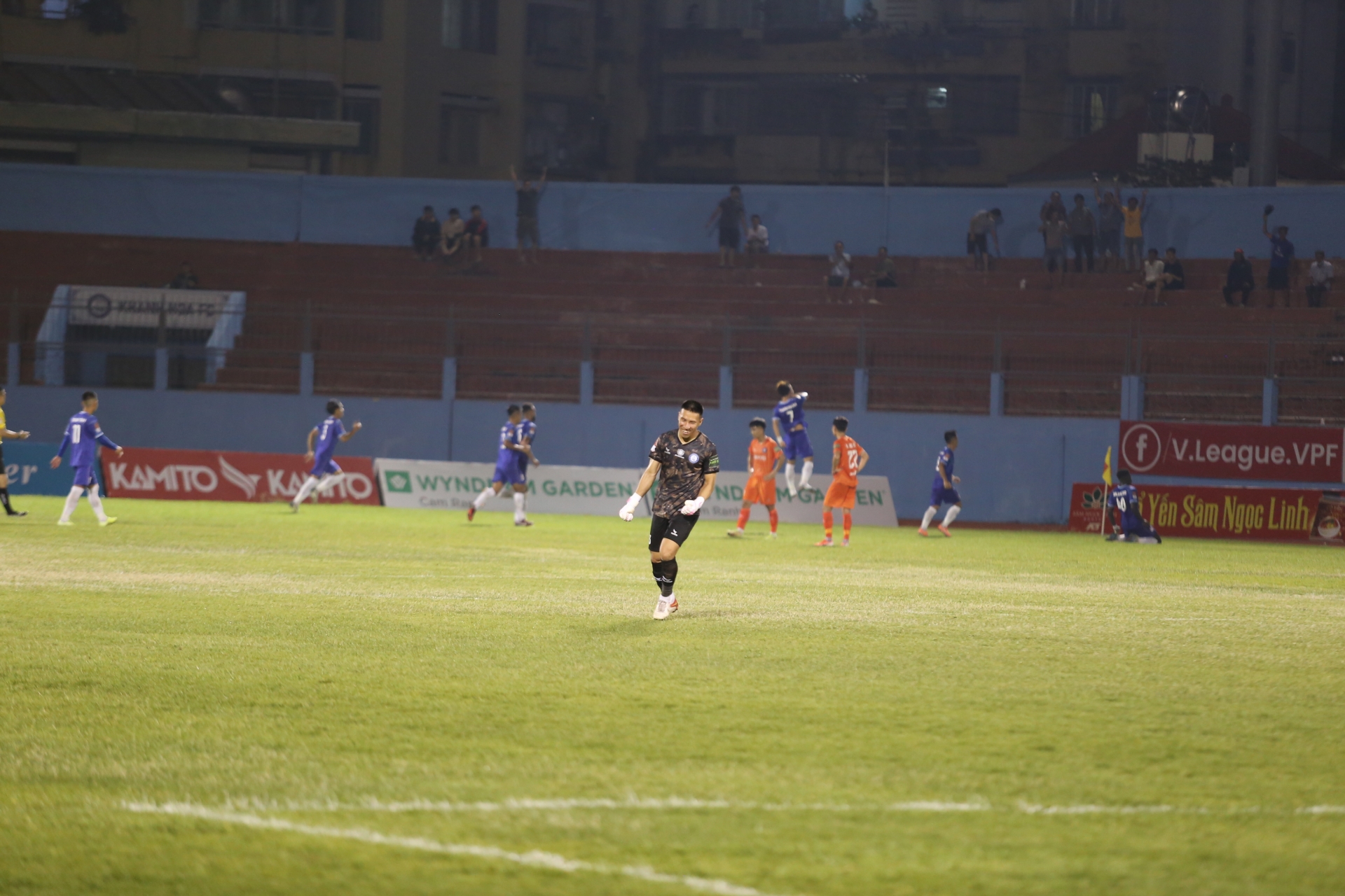 Khanh Hoa FC score the opener

