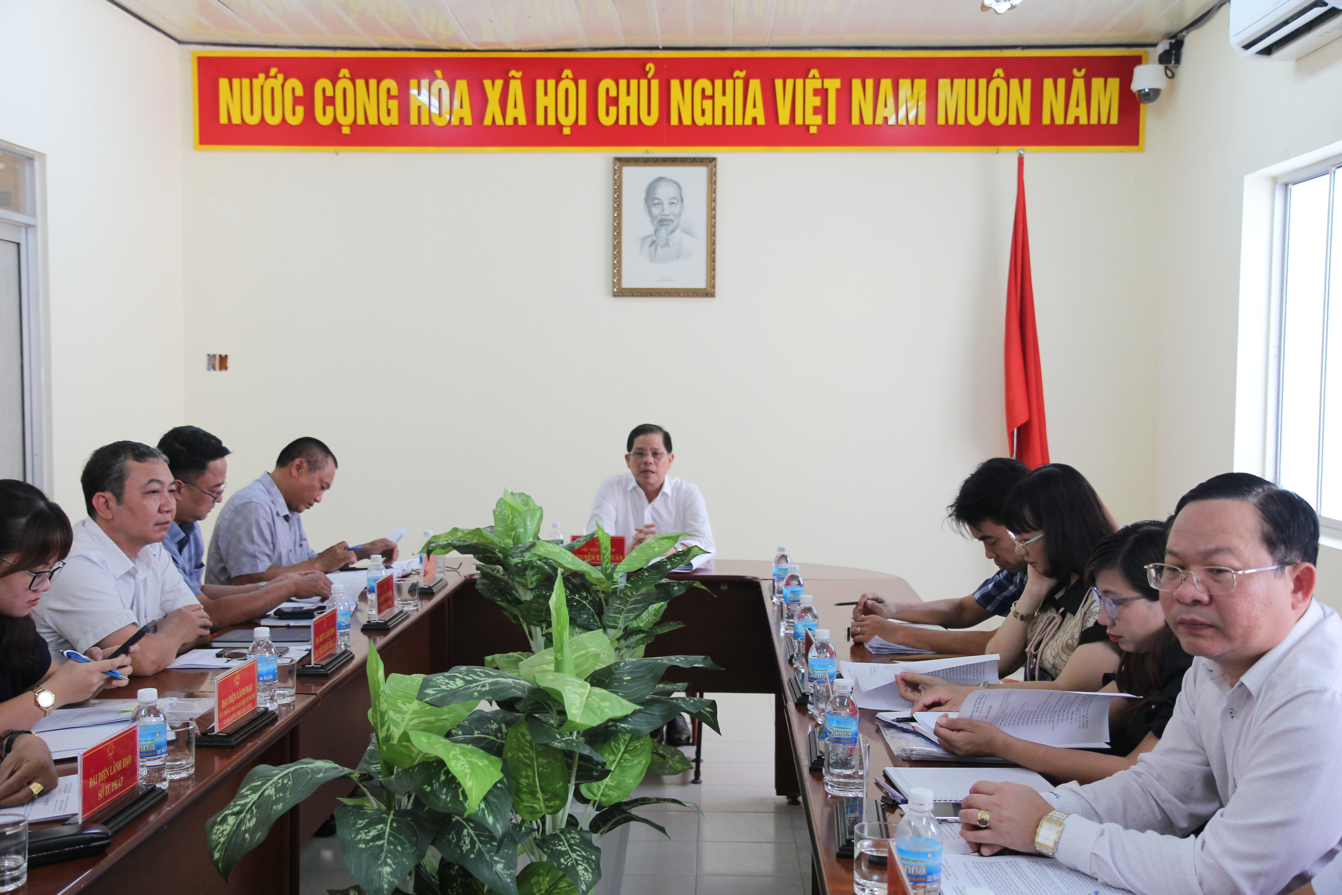 Chủ tịch UBND tỉnh Nguyễn Tấn Tuân tiếp công dân định kỳ tháng 4