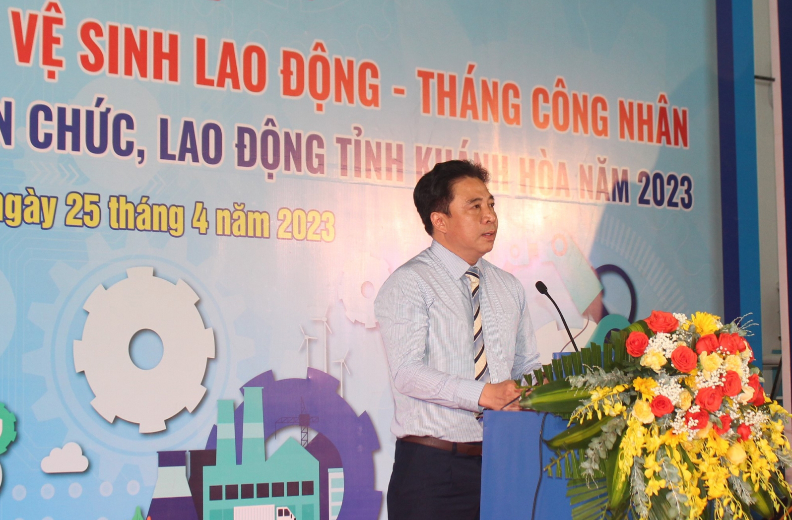 Ông Nguyễn Khắc Toàn phát biểu tại buổi lễ.