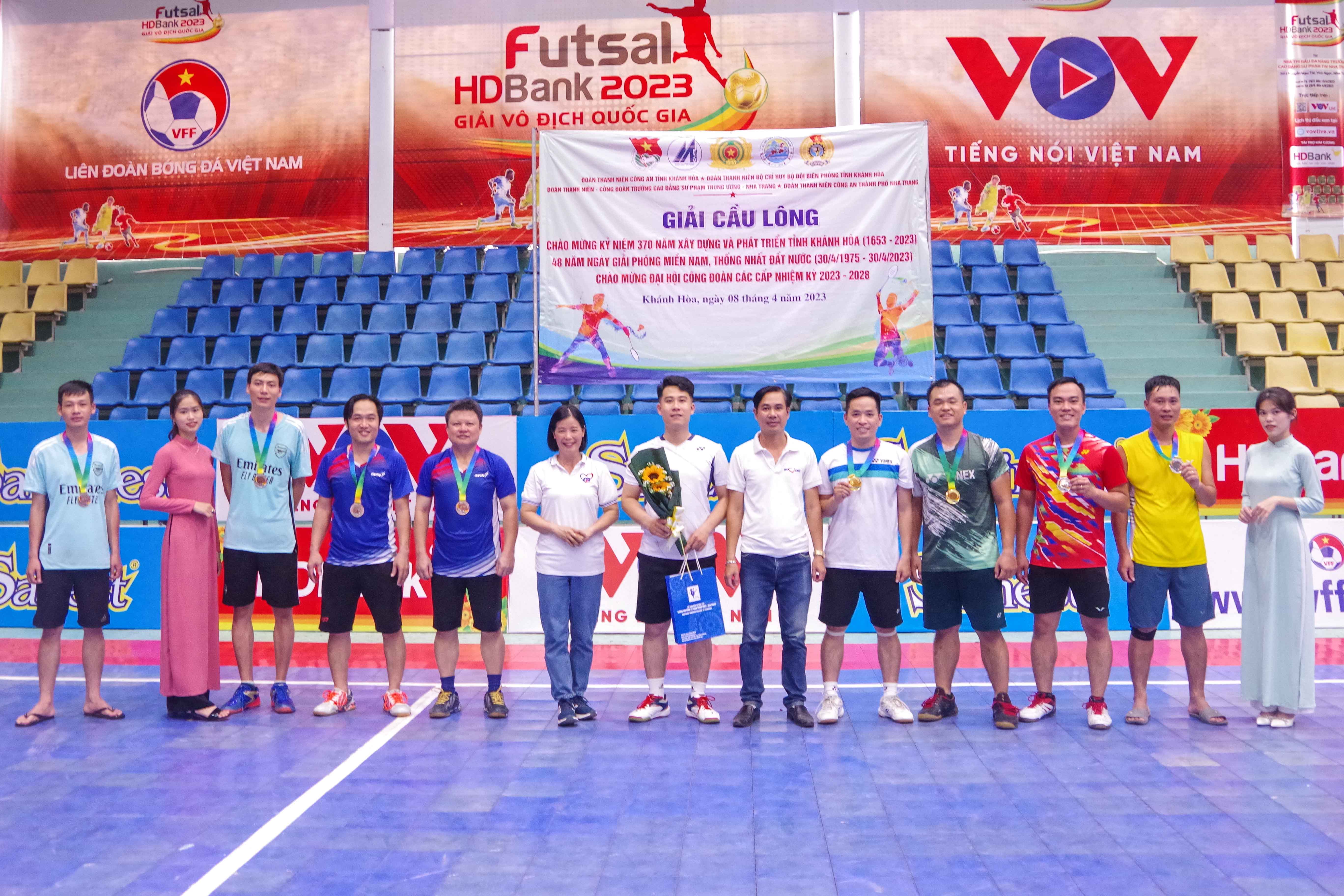 Tổ chức giải cầu lông chào mừng kỷ niệm 370 năm xây dựng và phát triển tỉnh