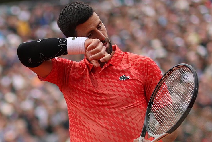 Tay vợt số một thế giới Djokovic đang có phong độ tệ hại trước thềm Roland Garros