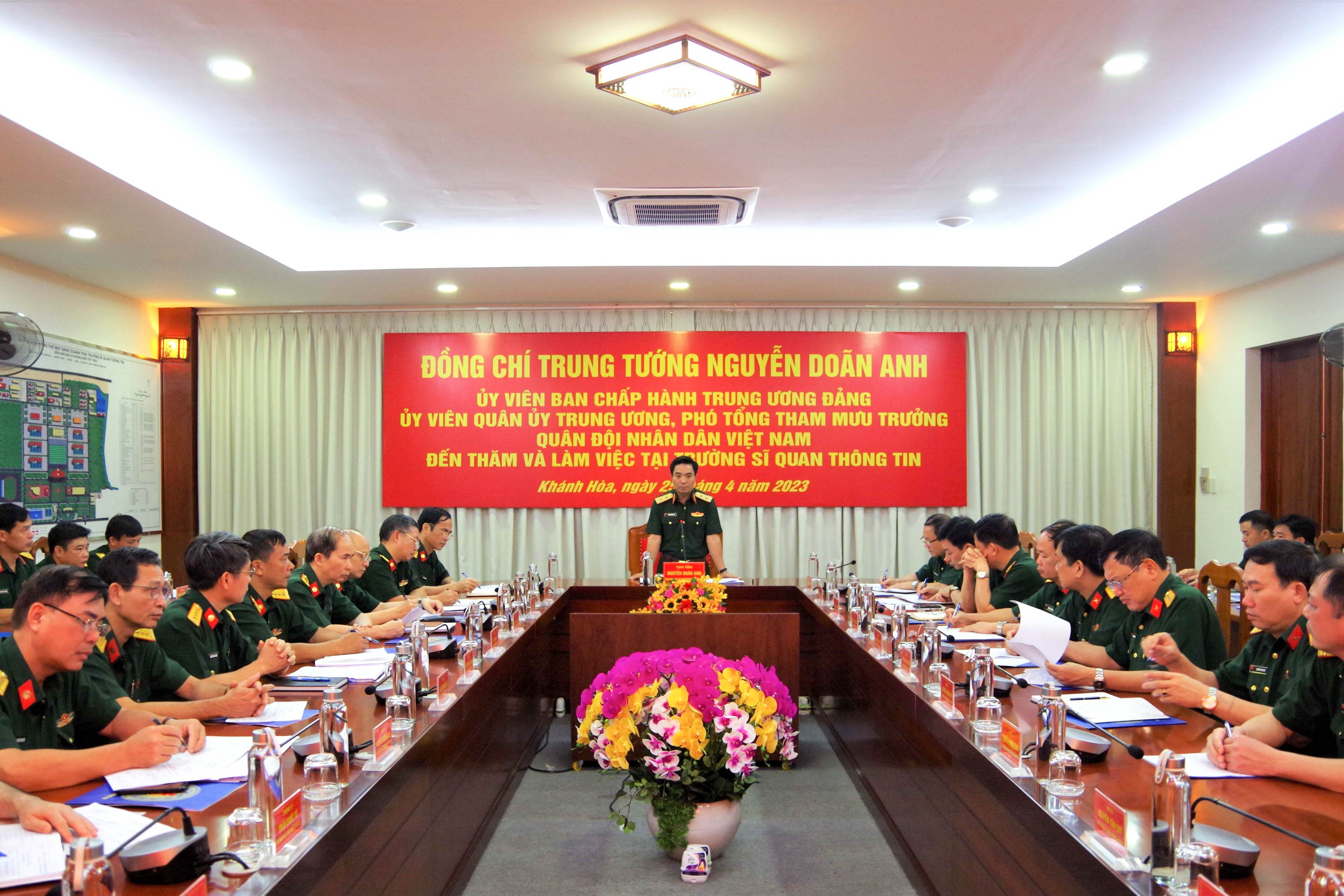 Phó Tổng Tham mưu trưởng Quân đội nhân dân Việt Nam: Kiểm tra tại Trường Sĩ quan Thông tin