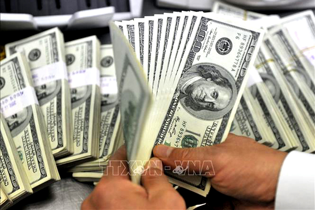 Giá USD sáng 5/4 tại các ngân hàng thương mại đồng loạt giảm