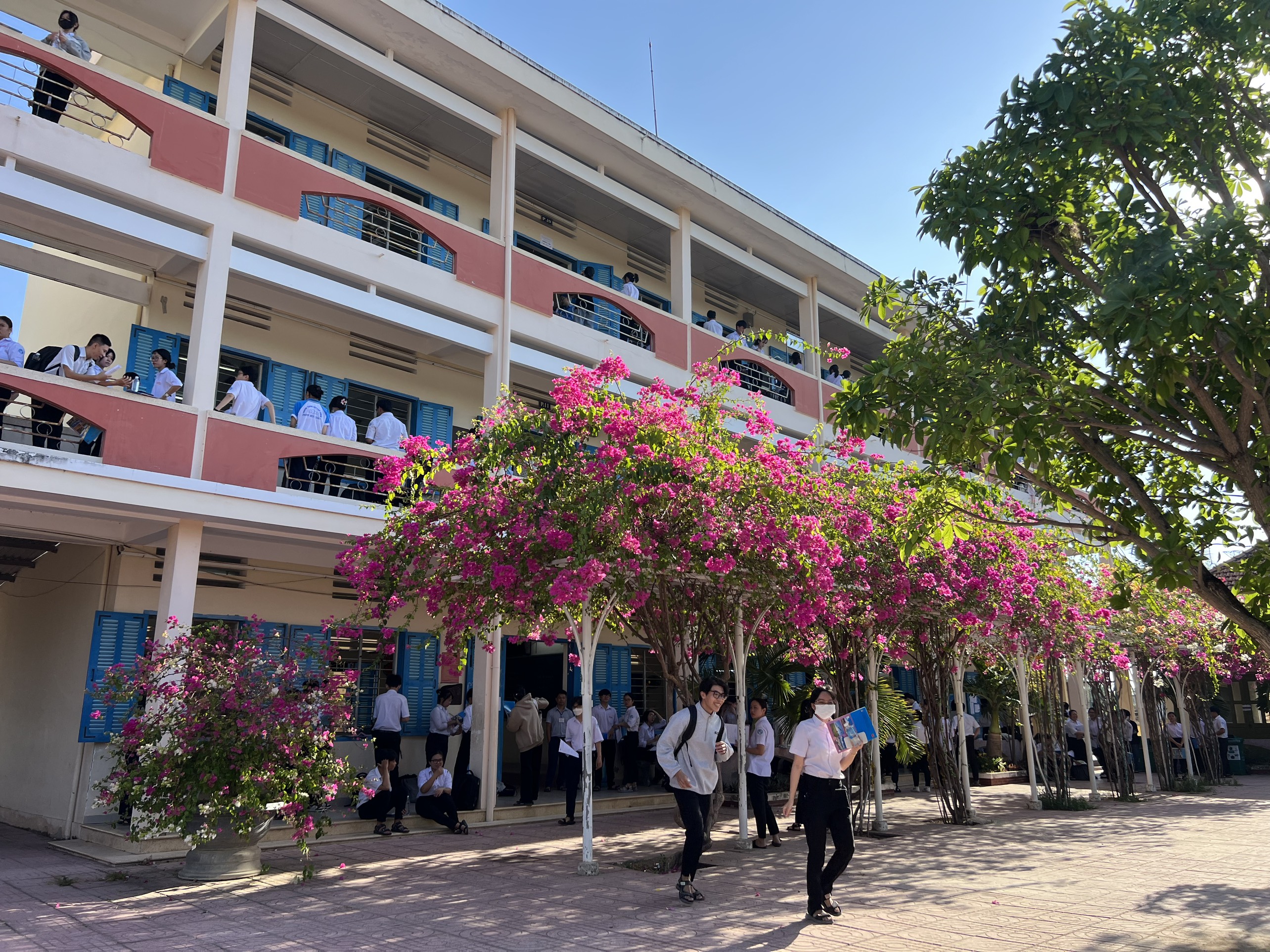 Hơn 3.000 thí sinh thi Đánh giá năng lực tại Cụm thi Trường Đại học Nha Trang