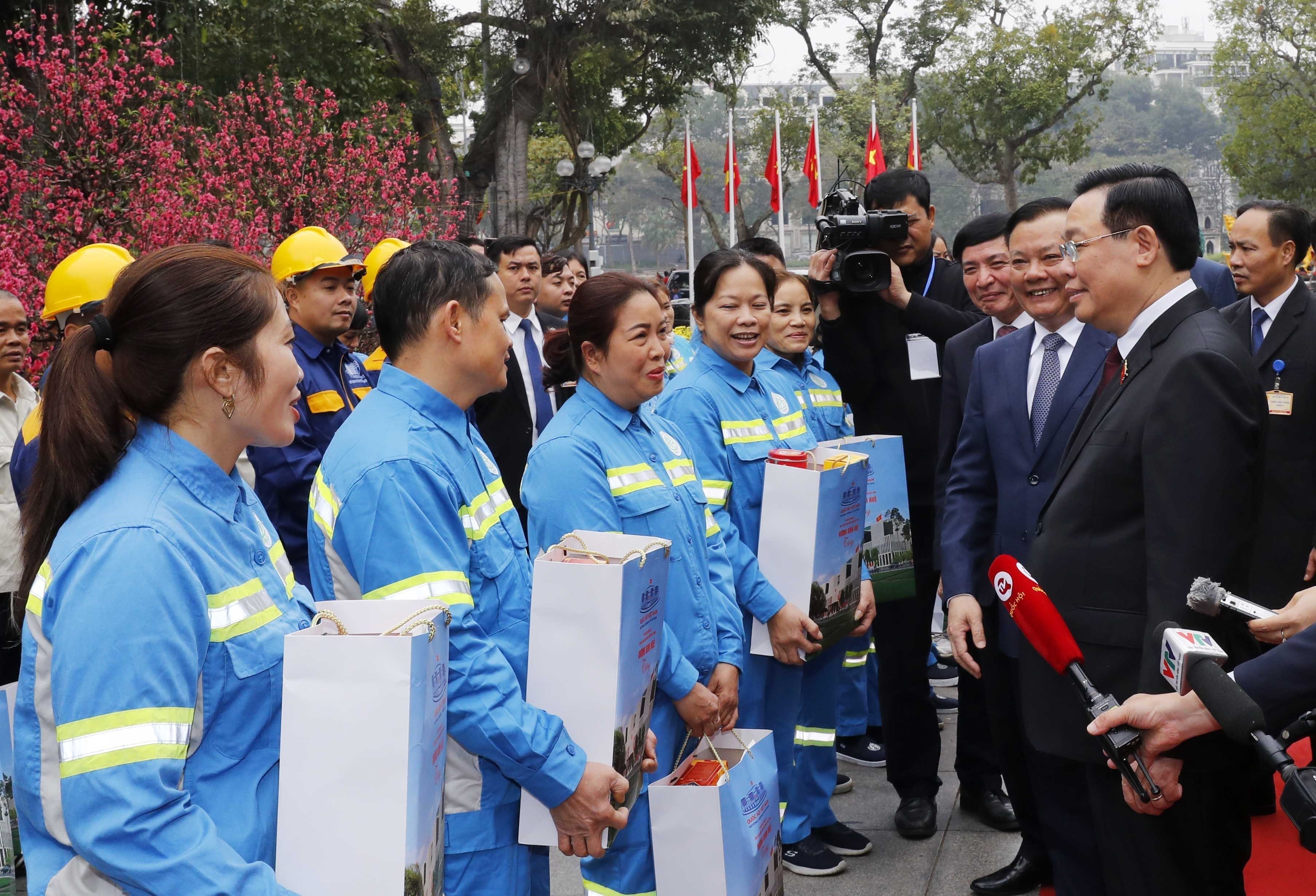 Phát huy vai trò của nhân dân trong mối quan hệ lớn giữa thực hành dân chủ và tăng cường pháp chế, bảo đảm kỷ cương xã hội