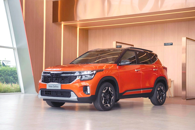 Các hãng ô tô ra sức hút khách