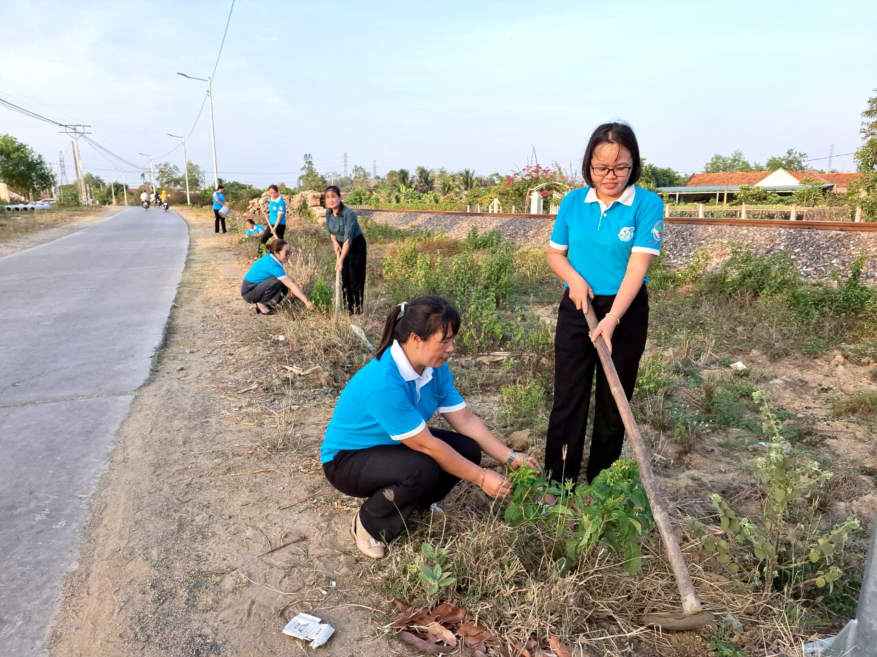 Thực hiện mô hình “Đường tàu - Đường hoa” tại xã Ninh Đông