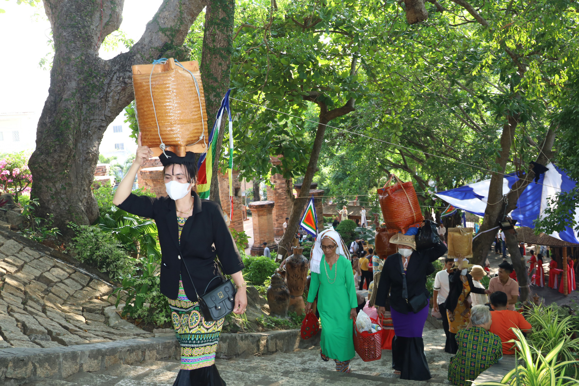 Cham people bringing offerings to offer to the land’s mother Po Inu Nagar

