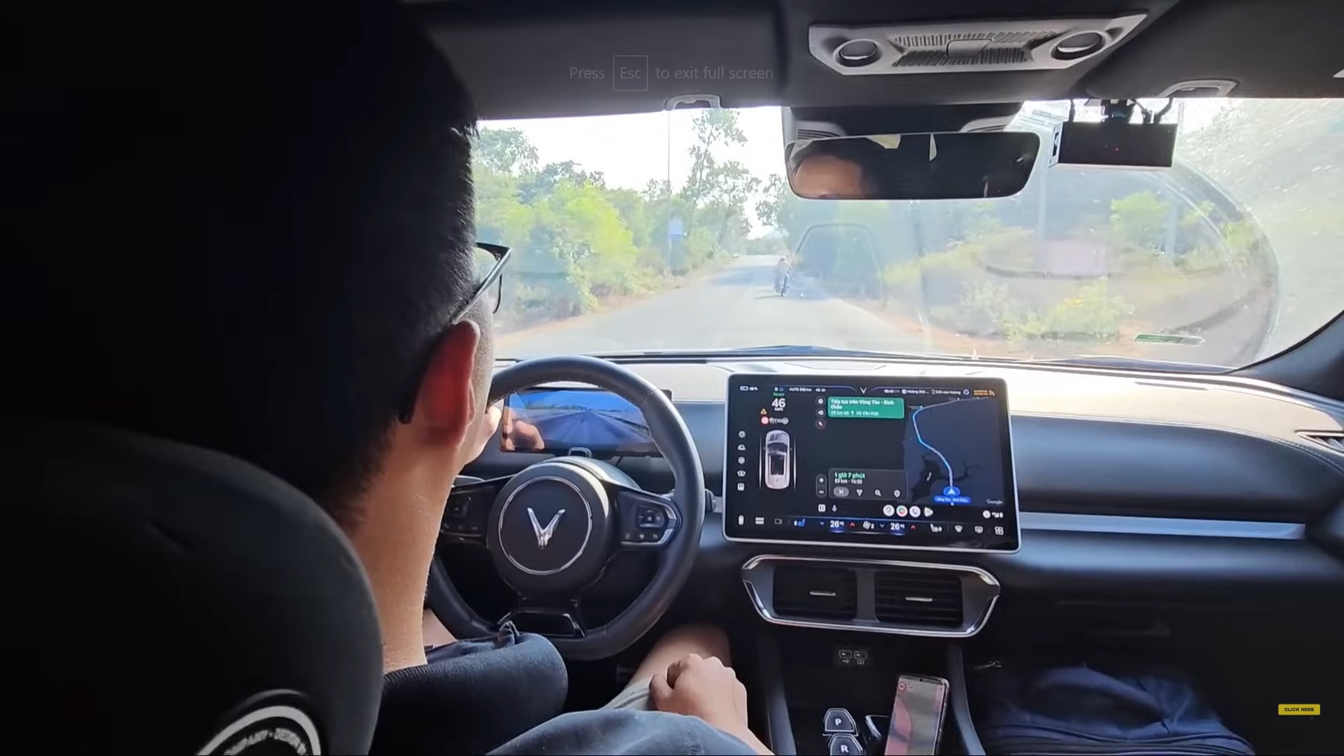 Chủ xe VF 8 kể những trải nghiệm “càng đi càng nghiện”