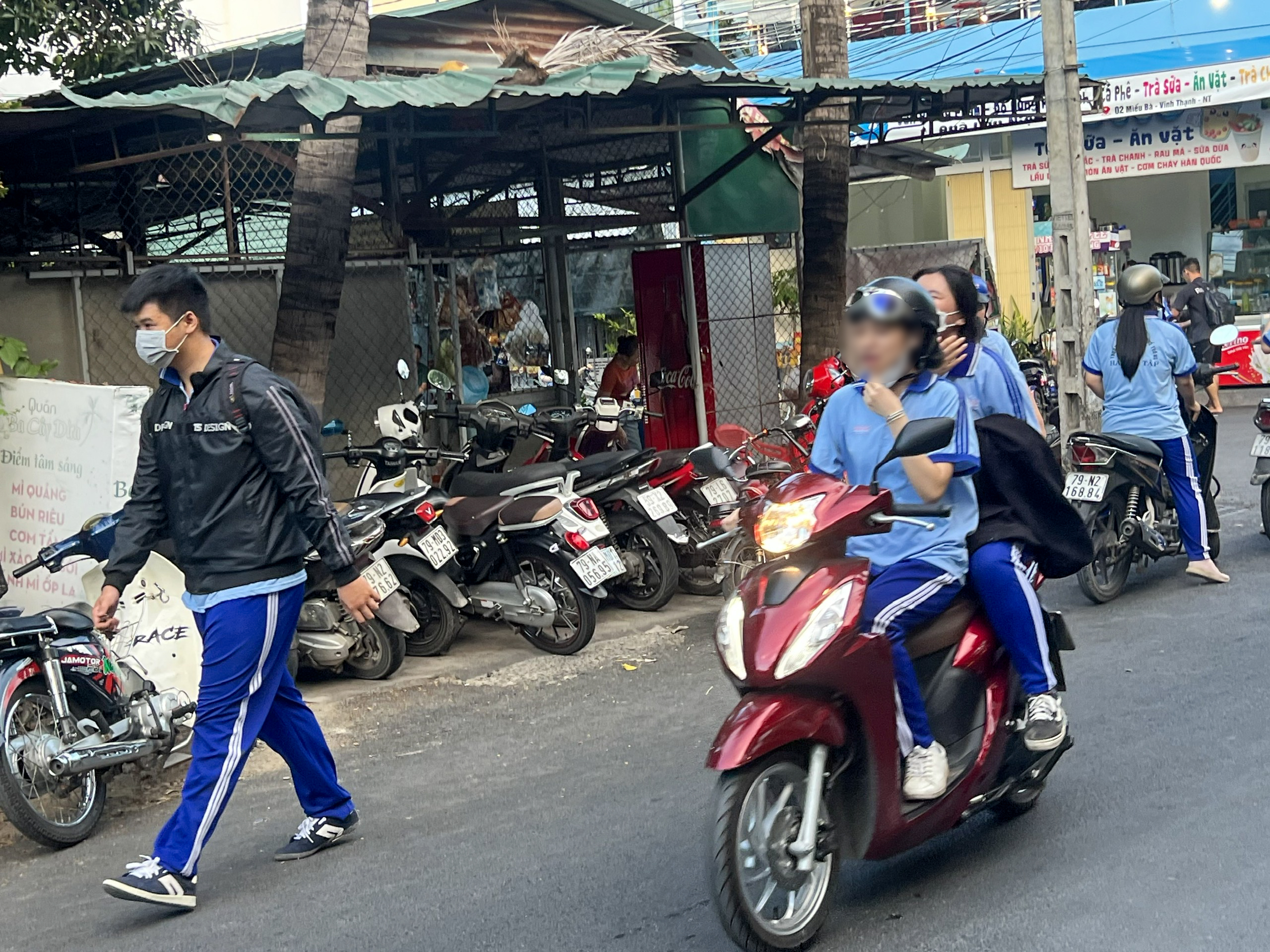 Đảm bảo an toàn giao thông cho học sinh: Còn nhiều nỗi lo
