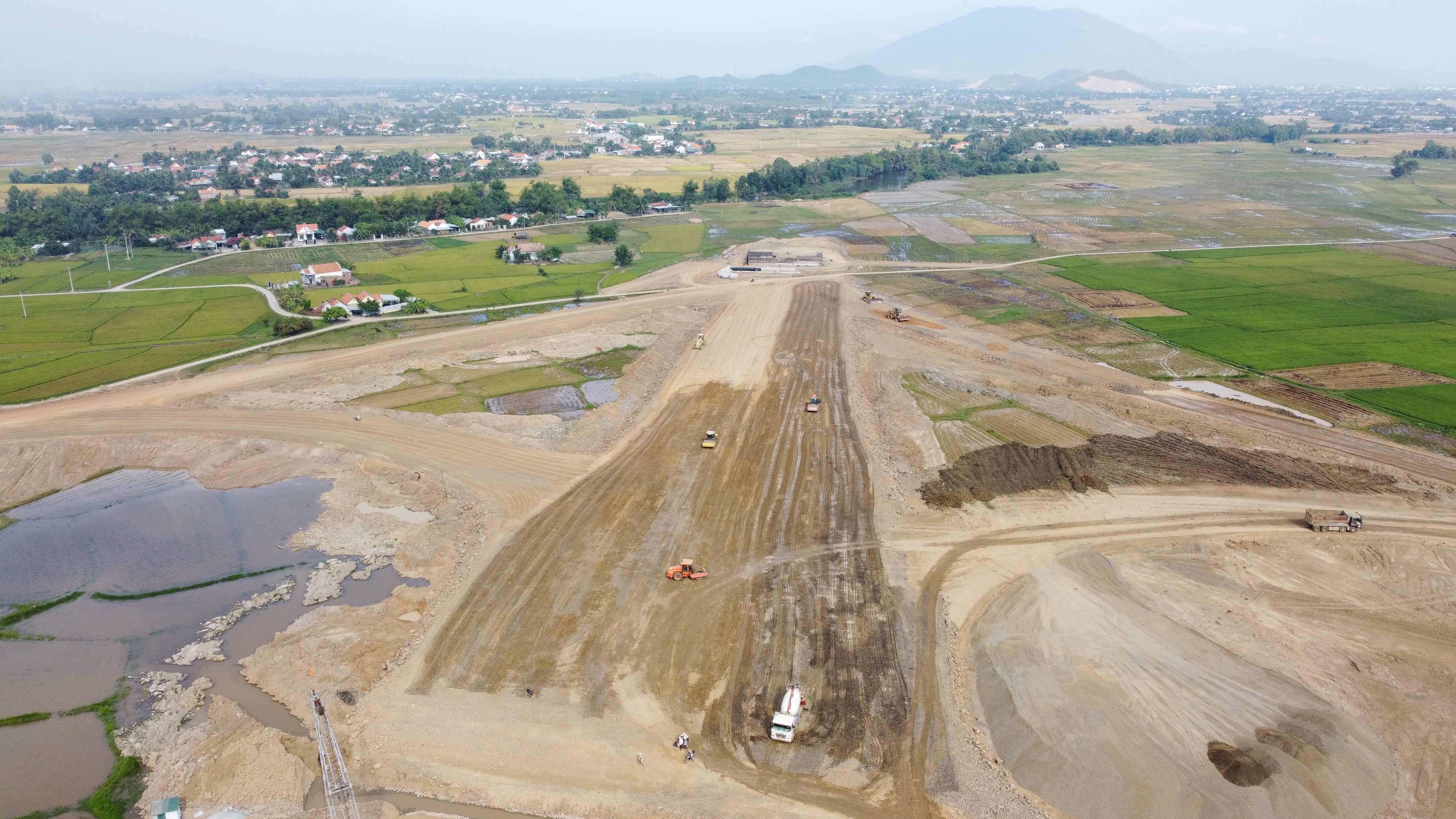 Công trường Dự án cao tốc Khánh Hòa - Buôn Ma Thuột