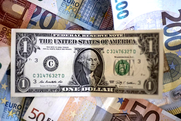 Tỷ giá USD hôm nay (13-4): Đồng USD bứt tốc, tăng lên mốc 106