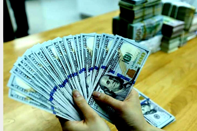 Giá USD ngày 2/4 quay đầu giảm