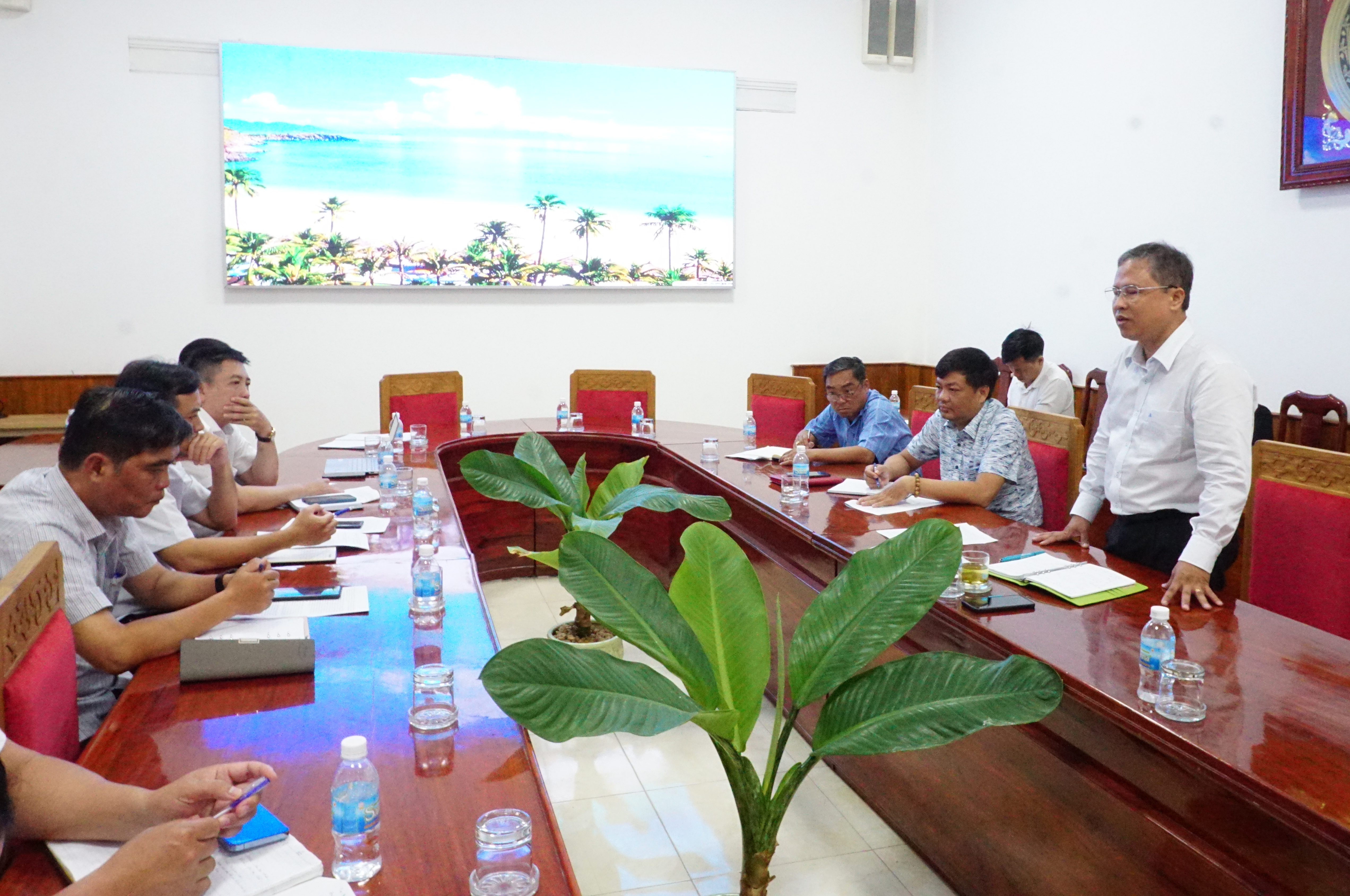 Sở Nông nghiệp và Phát triển nông thôn sớm tham mưu kế hoạch xử lý những bất cập, tồn tại trong hoạt động nuôi trồng thủy sản tự phát trên biển