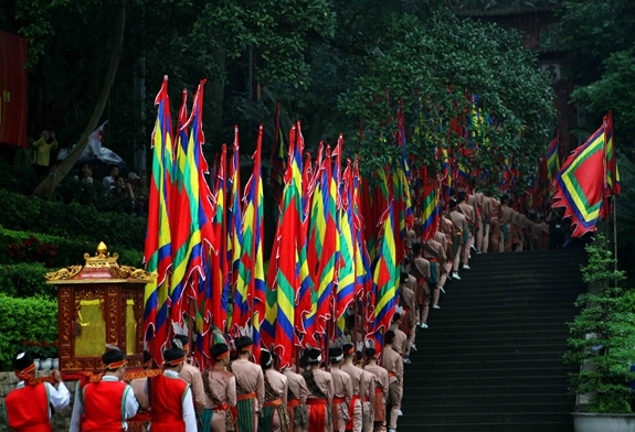Giỗ Tổ Hùng Vương- Lễ hội Đền Hùng khẳng định giá trị văn hóa tốt đẹp của người Việt Nam. Ảnh: qdnd.vn
