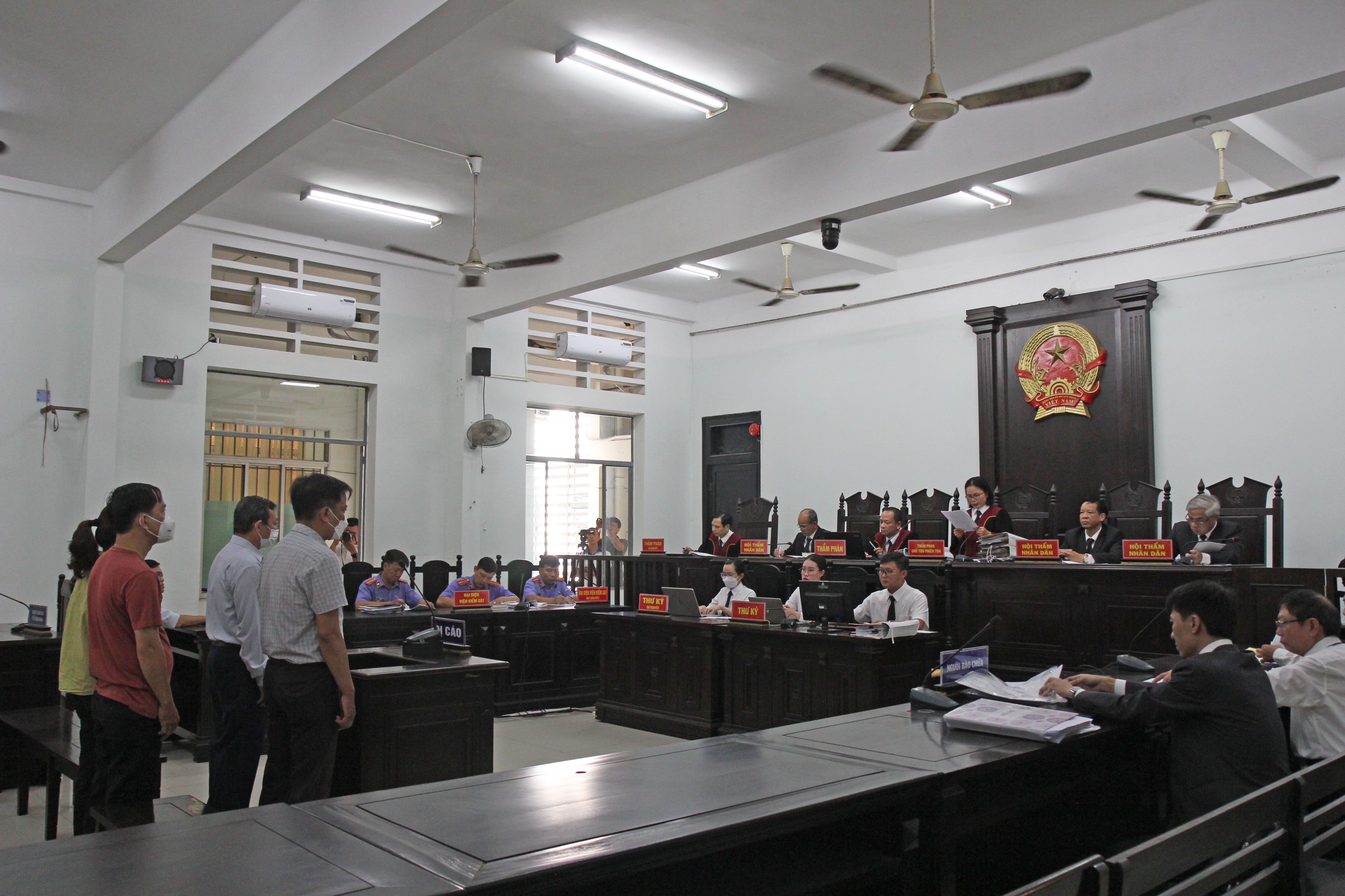 Vụ vi phạm quy định về đấu thầu tại CDC Khánh Hòa: 6 bị cáo lãnh án