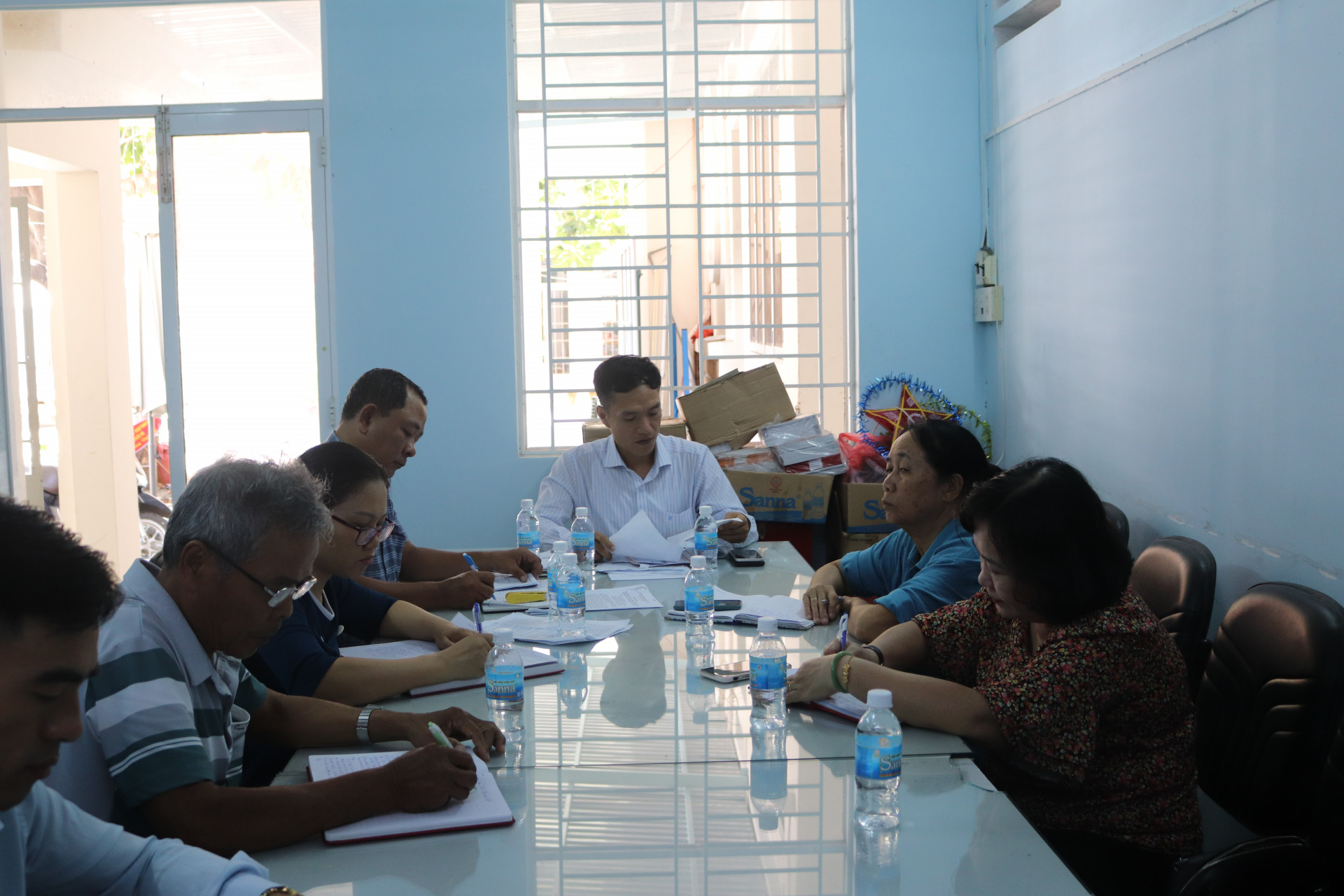 UBND phường Phước Hải tổ chức họp giải quyết kiến nghị của người dân Tổ dân phố 3 Phước An Hòa ngày 4-4.