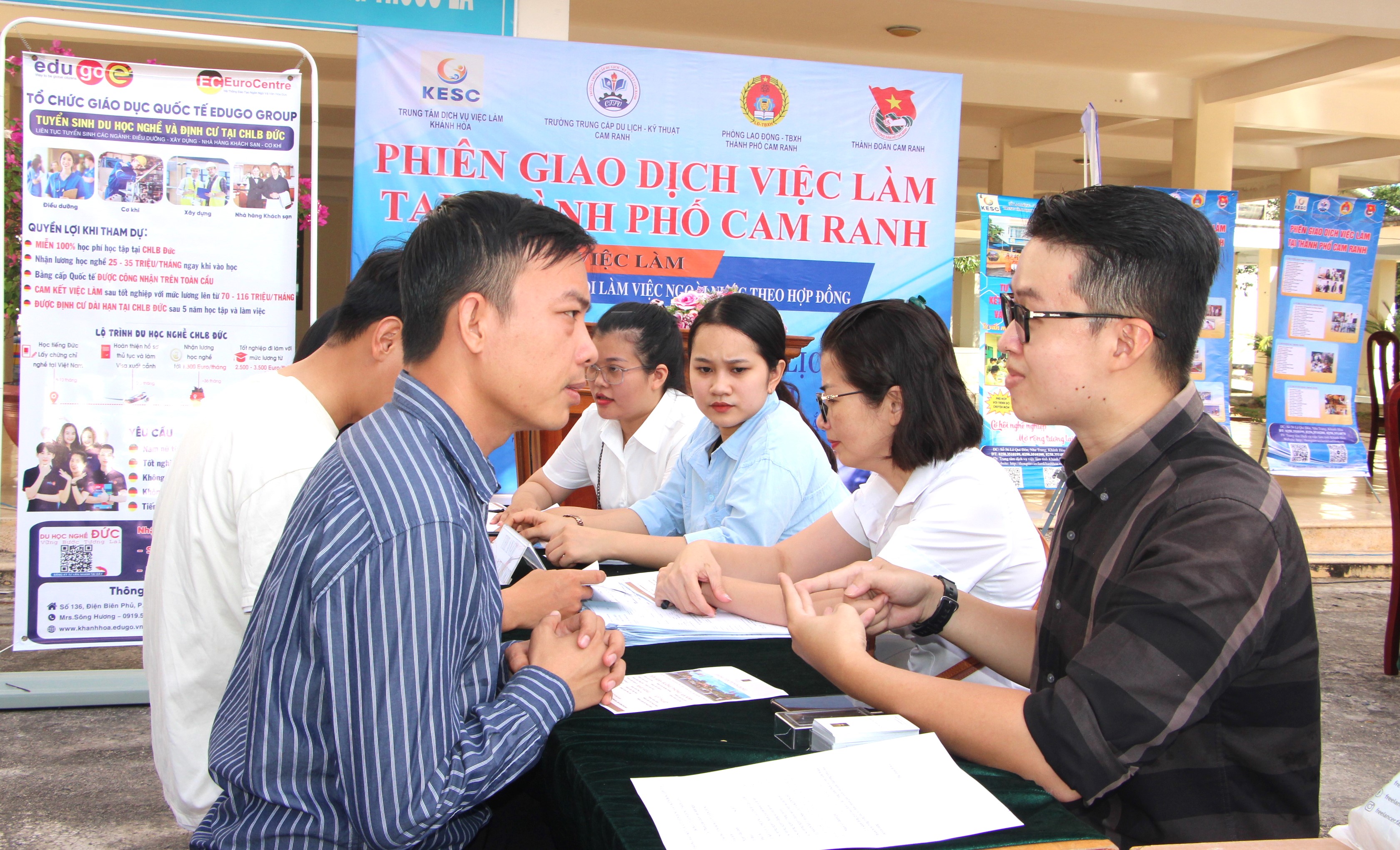 Trung tâm Dịch vụ việc làm tỉnh Khánh Hòa:: Tổ chức phiên giao dịch việc làm tại TP. Cam Ranh