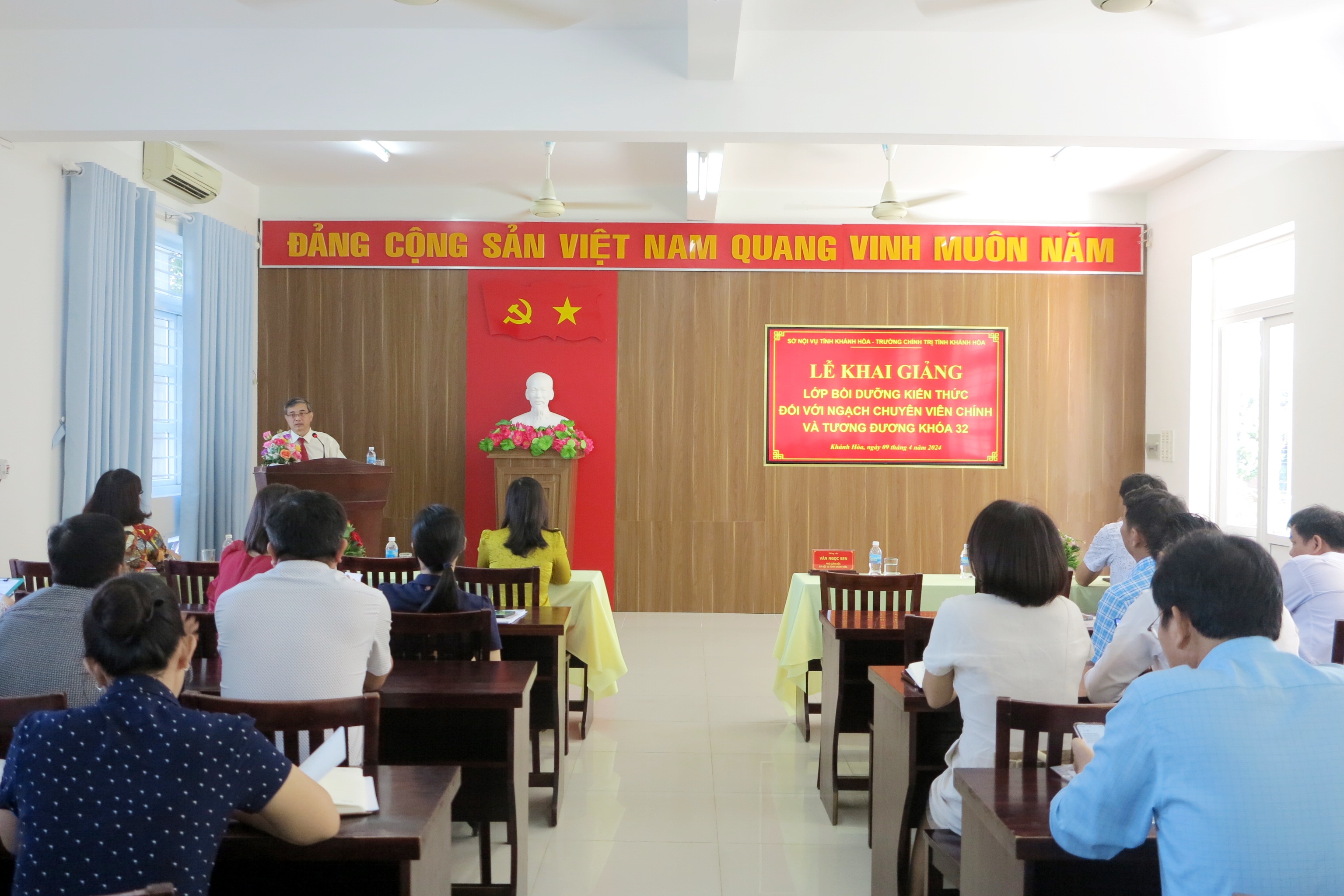 Khai giảng lớp bồi dưỡng kiến thức quản lý nhà nước chương trình chuyên viên chính K32