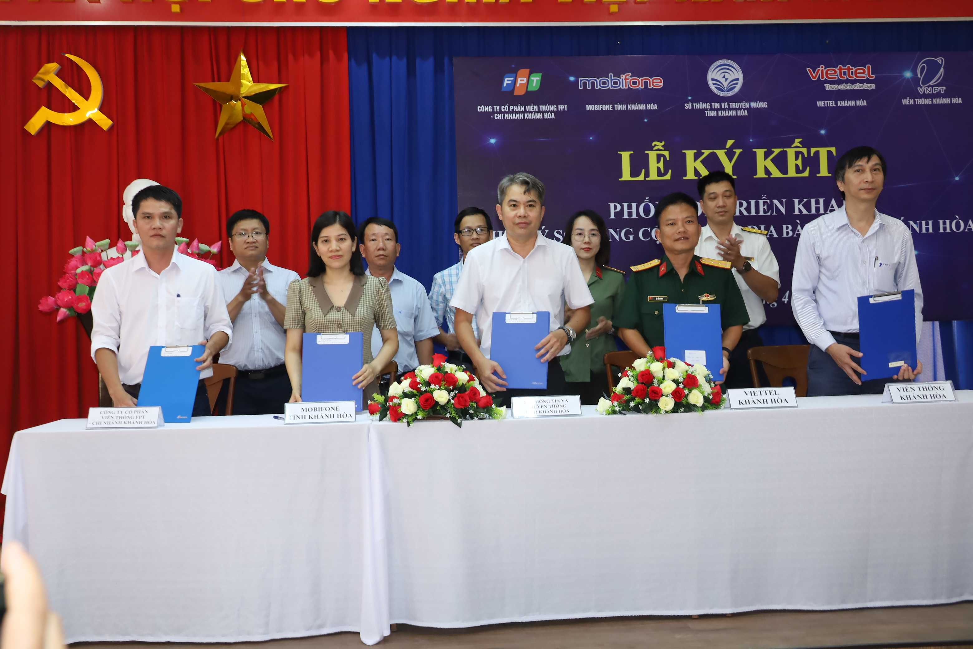 Năm 2025:​​​​​​​ Phấn đấu 30% dân số ở độ tuổi trưởng thành có chữ ký số hoặc chữ ký điện tử