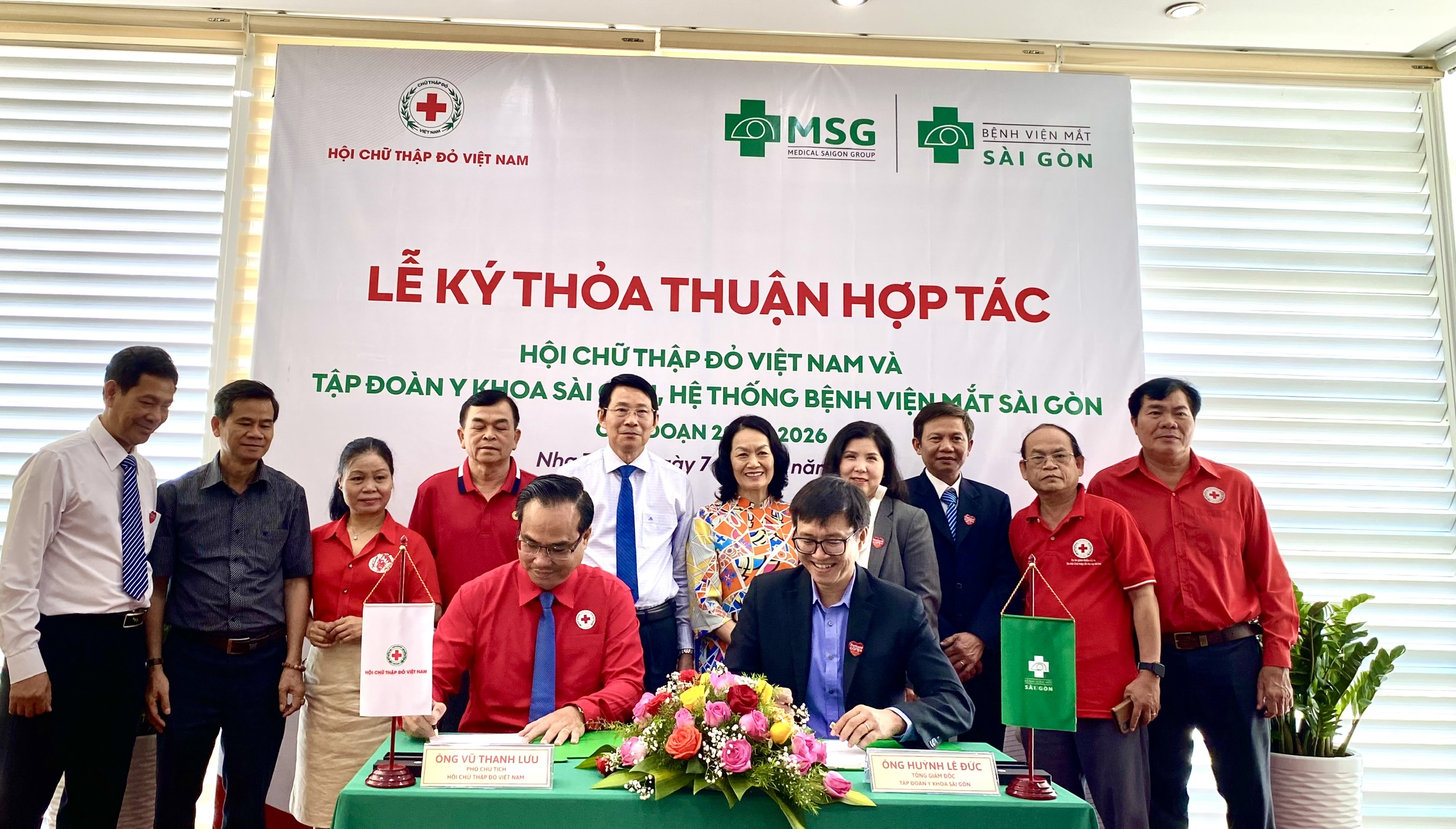 Ký kết chương trình chăm sóc sức khỏe đôi mắt cho cộng đồng